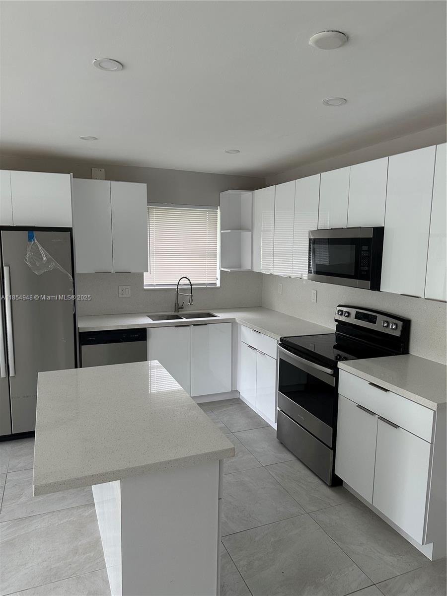 Property photo # 4