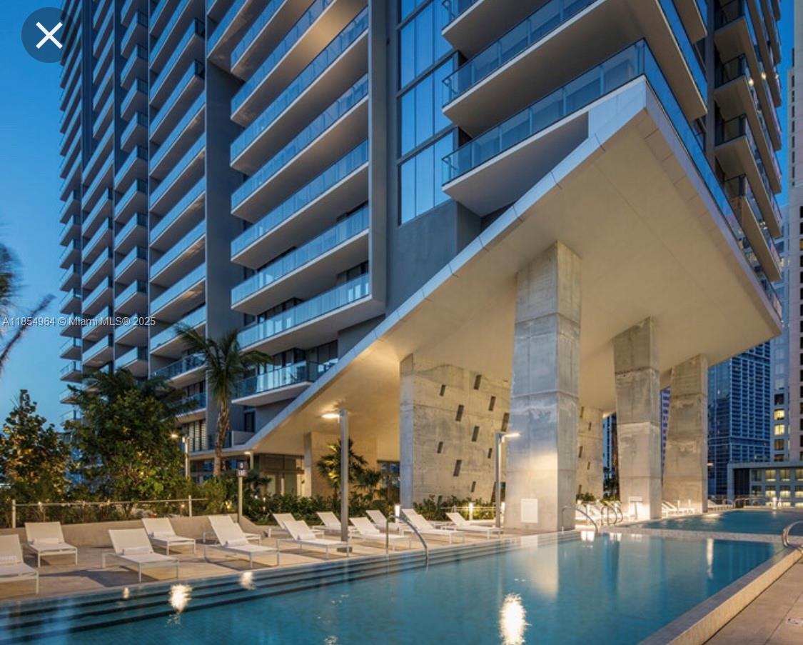 Apartamento para Alugar em Miami, FL