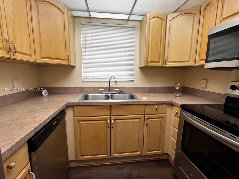 Property photo # 7