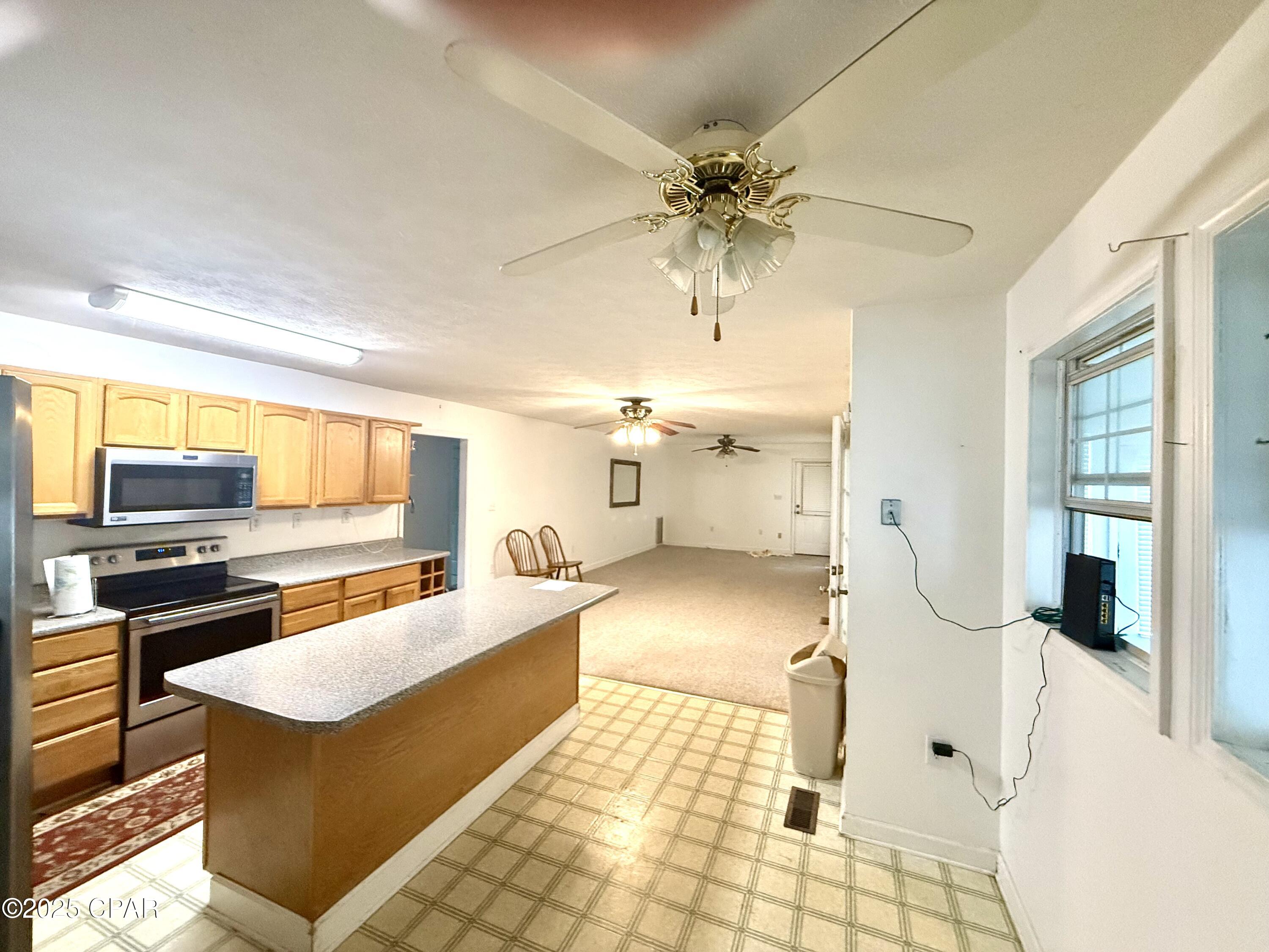 Image 9 For 2887 Drury Lane