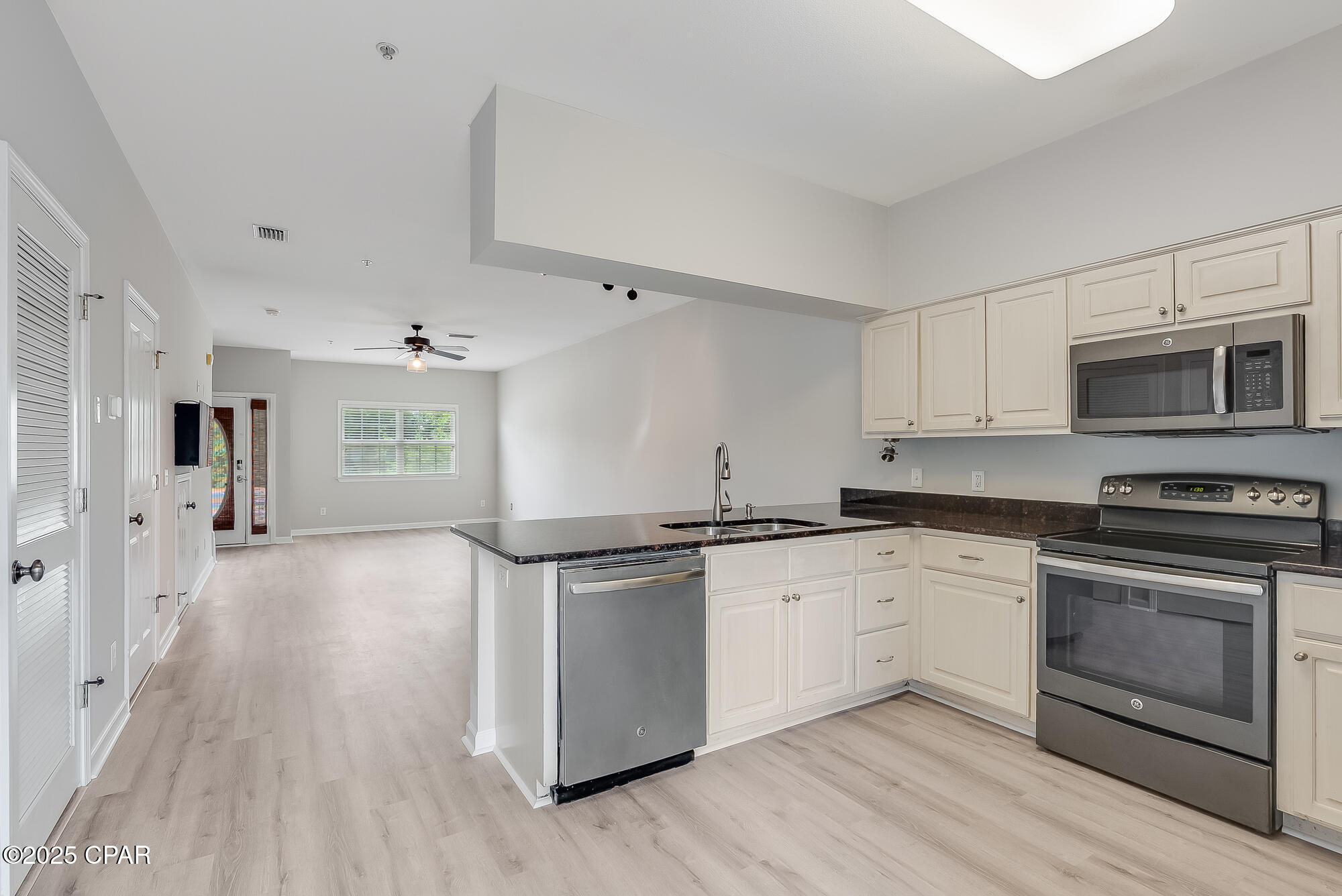 Image 15 For 8222 Annabellas Lane