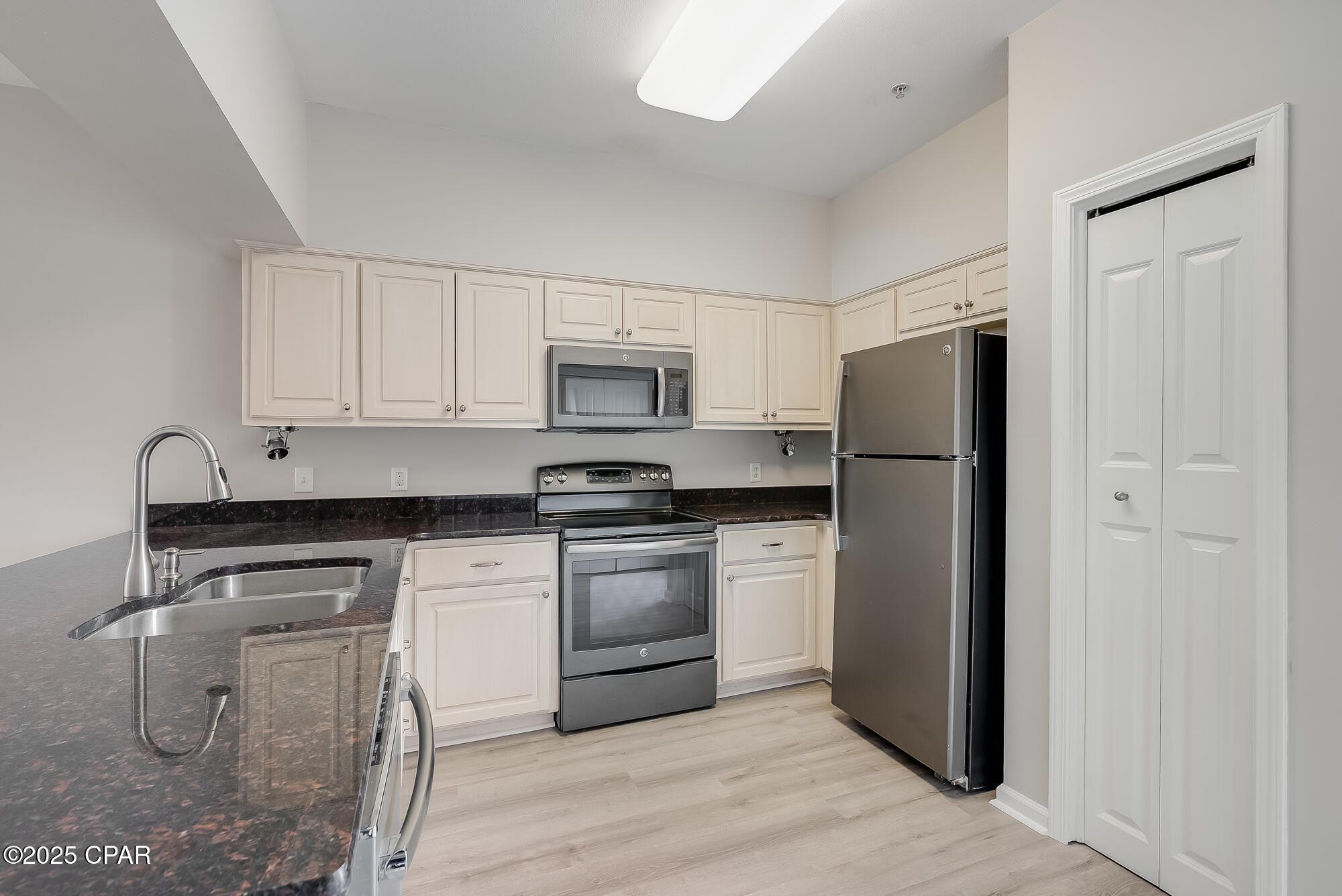 Image 17 For 8222 Annabellas Lane