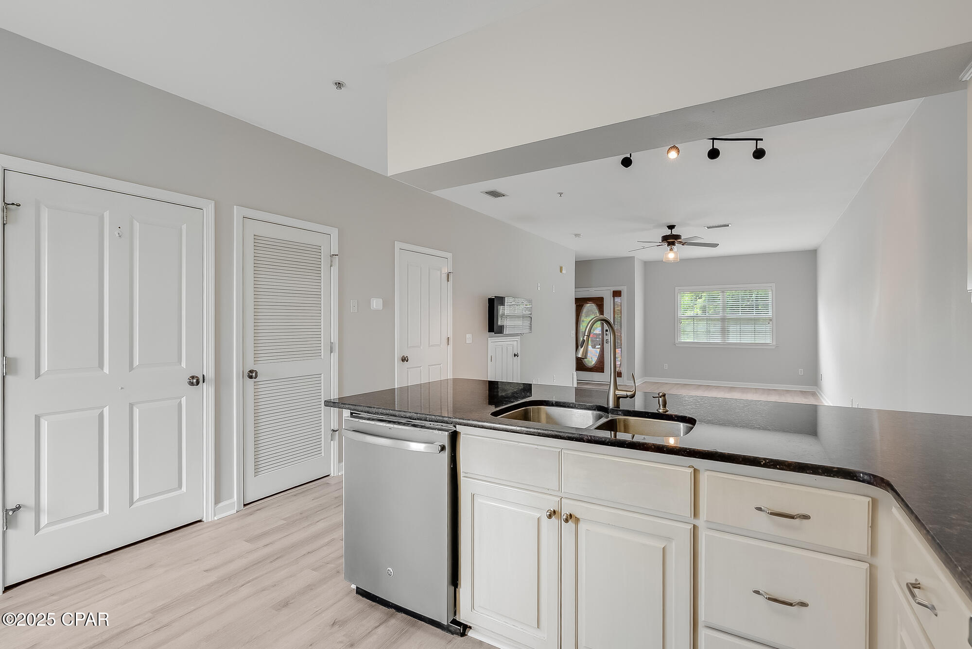 Image 18 For 8222 Annabellas Lane