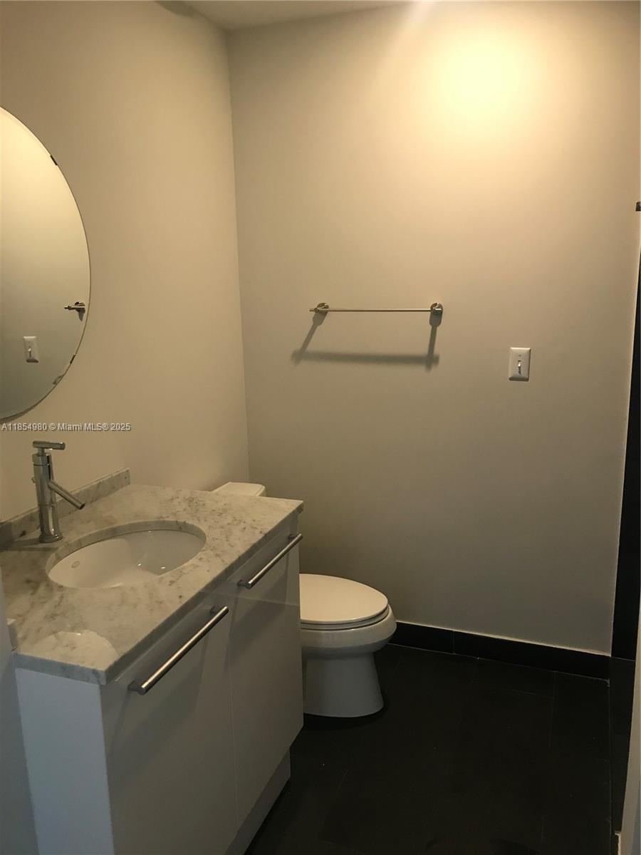 Miami FL 33132 - A11854980