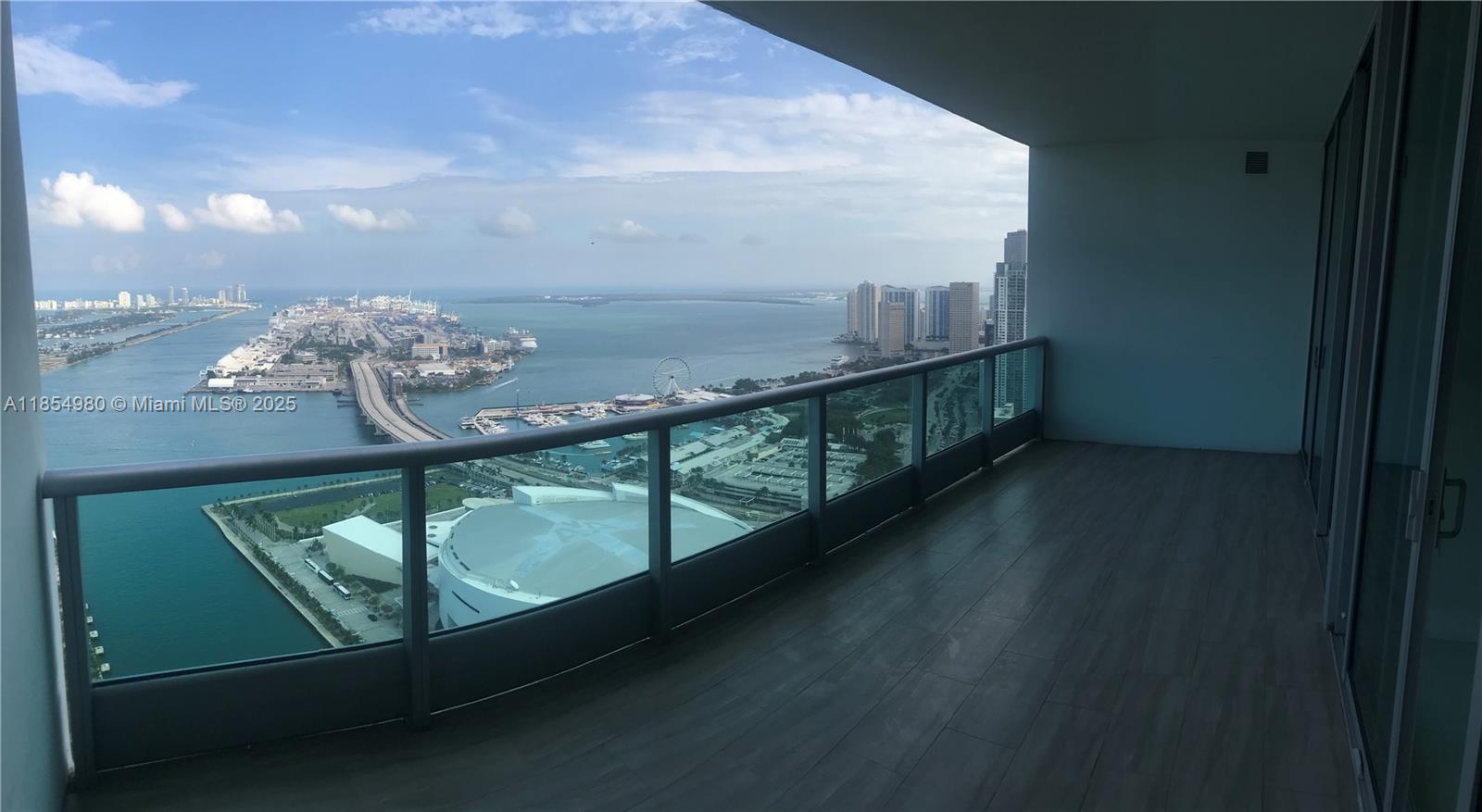 Miami FL 33132 - A11854980