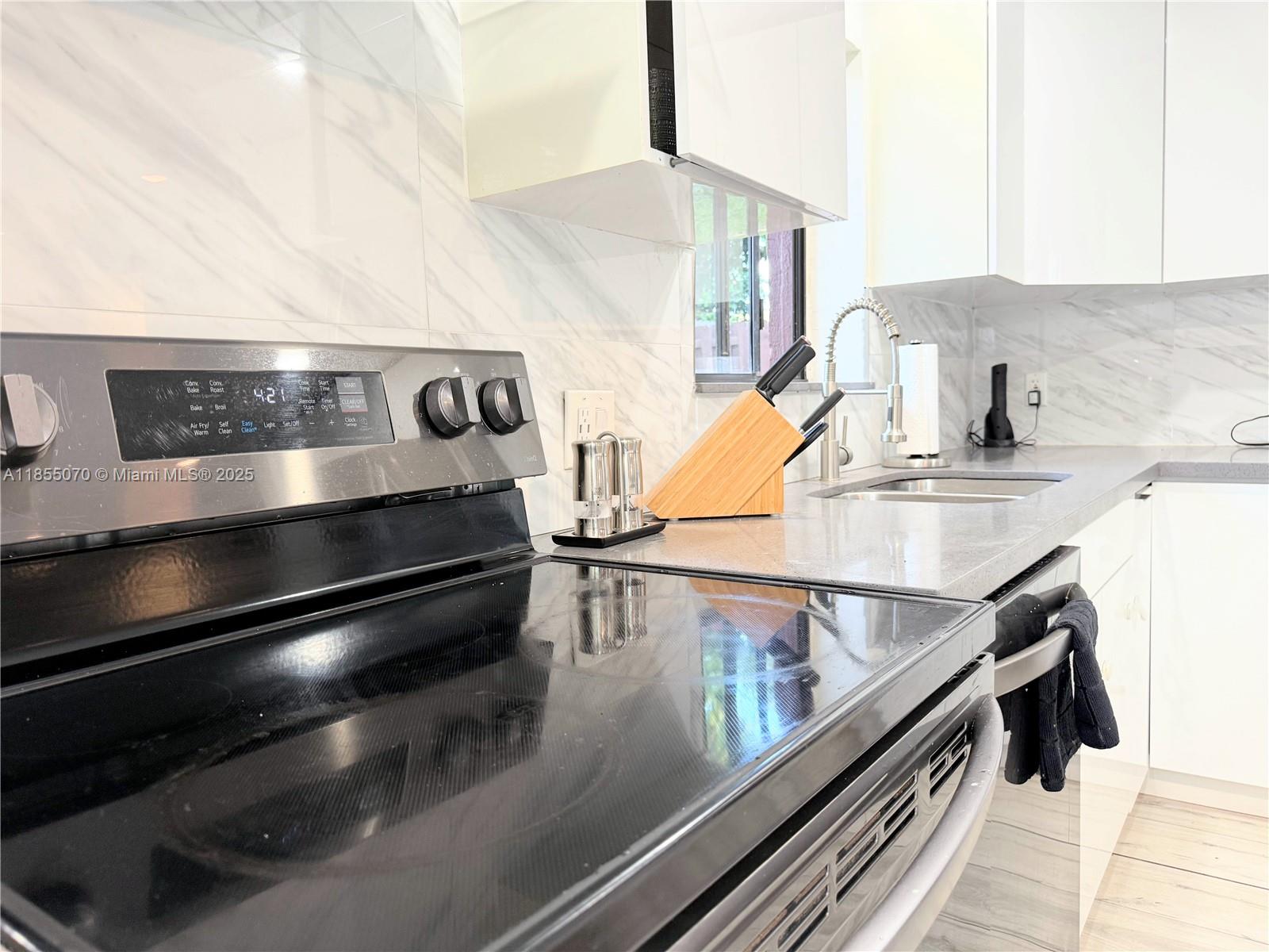 Property photo # 9