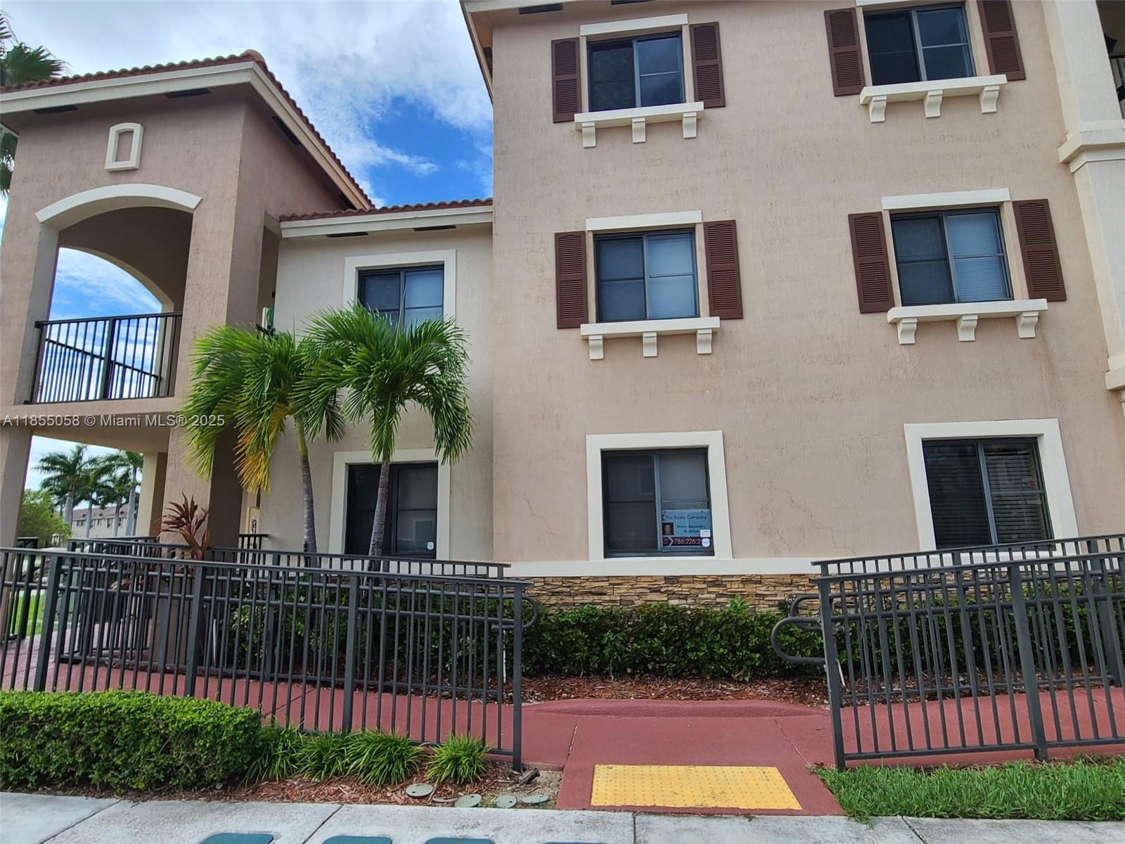 The Courts At Bayshore II