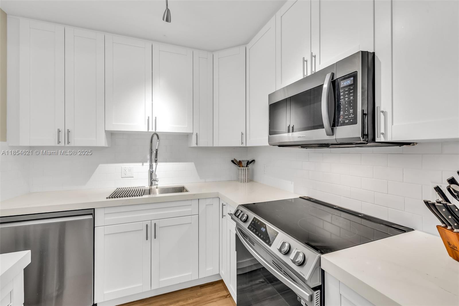 Property photo # 4