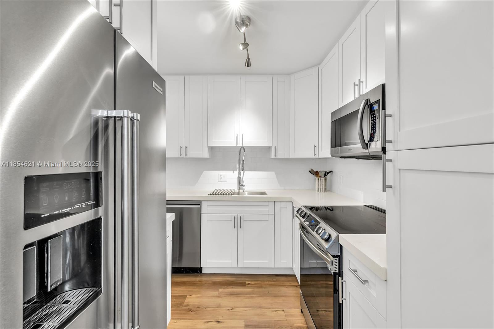 Property photo # 6