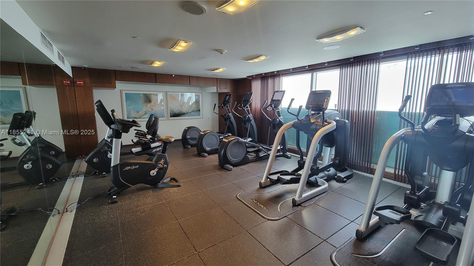 325 S Biscayne Blvd #3218, Miami FL 33131
