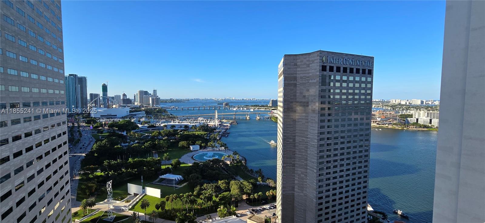 325 S Biscayne Blvd #3218, Miami FL 33131