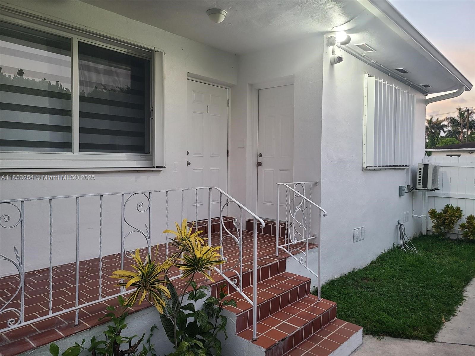 1365 NE 111th St 1