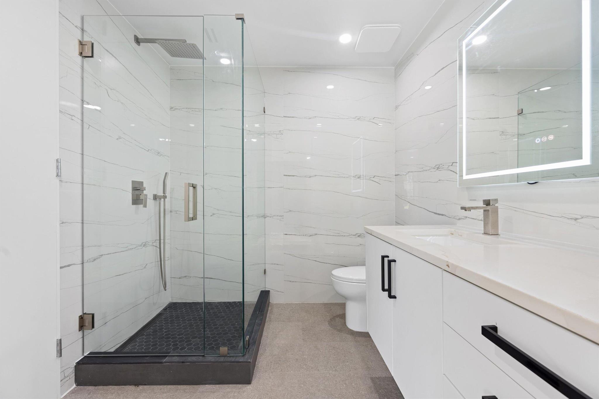 6878 Touchstone Circle