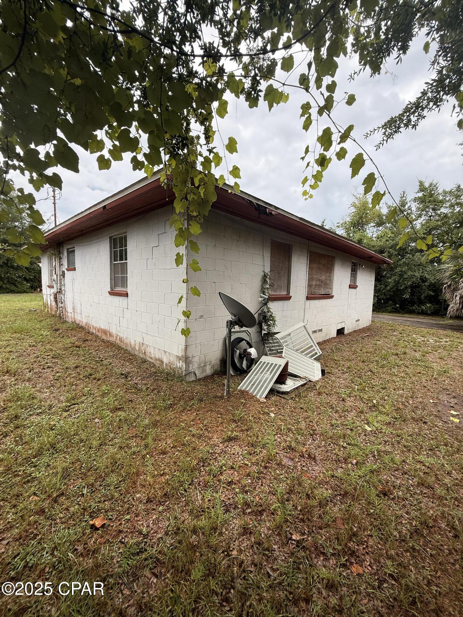 Image 12 For 1001 Cypress Avenue