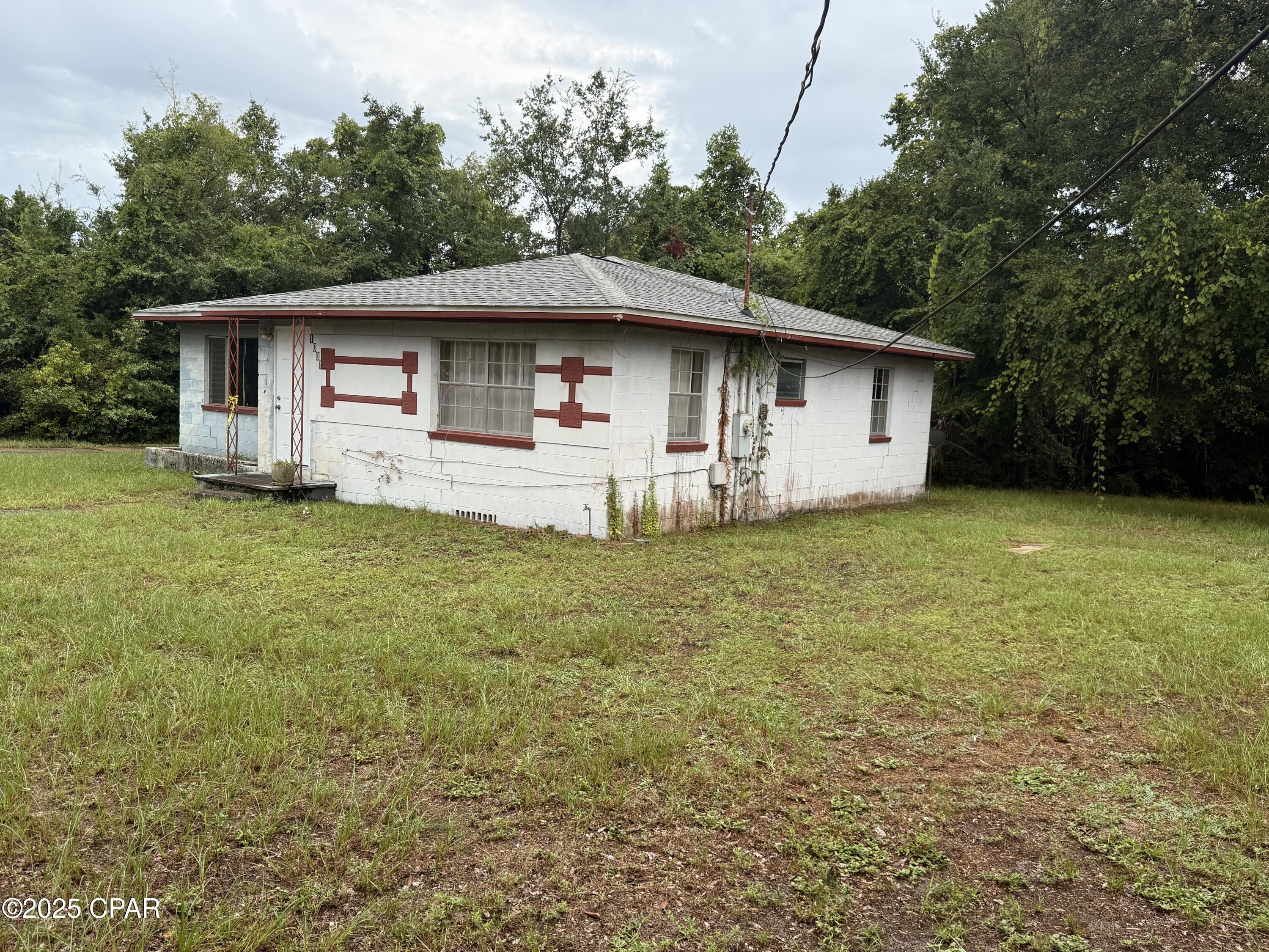Image 2 For 1001 Cypress Avenue