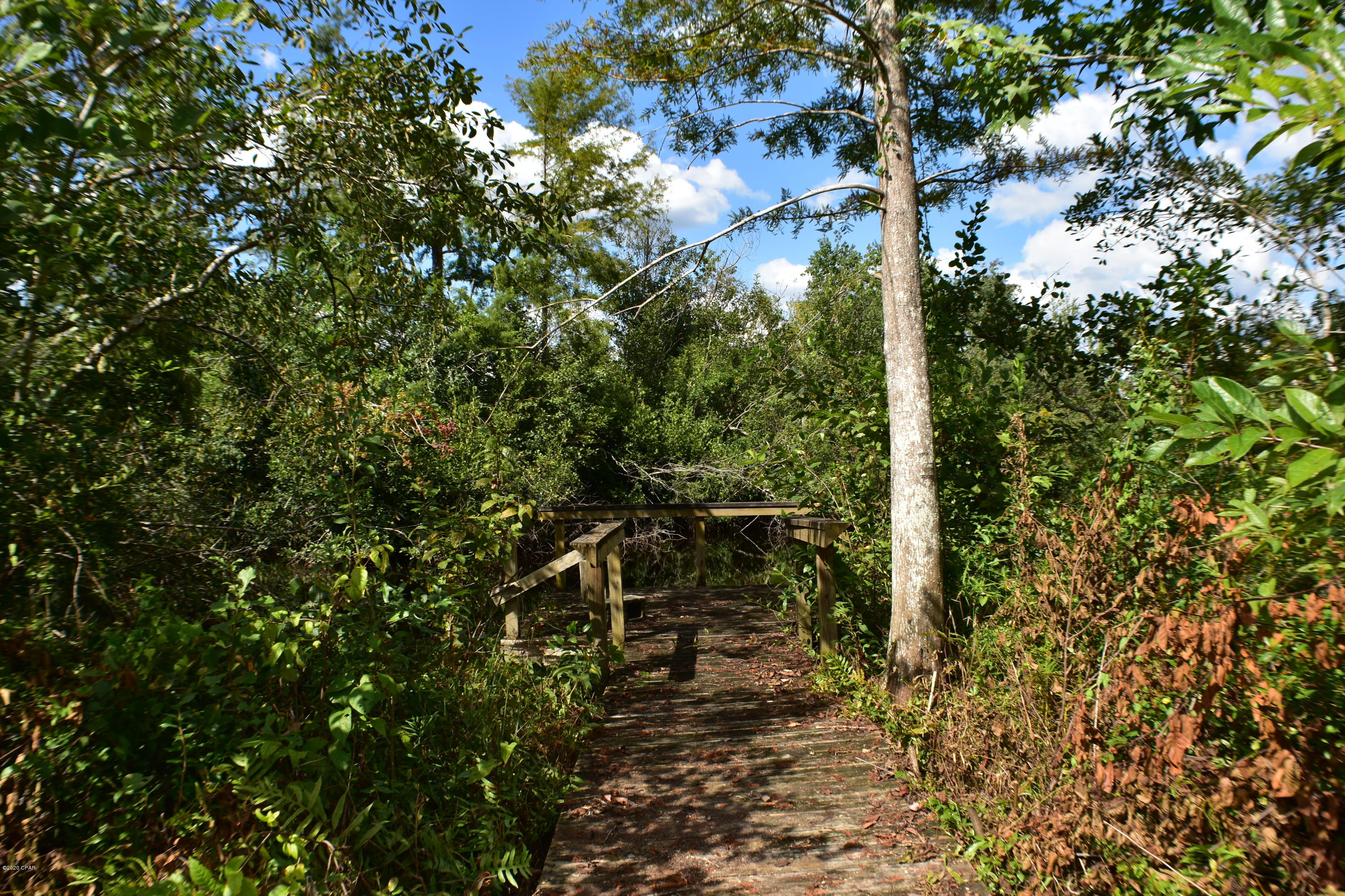 Ekipxwdr1jzon7xm20c_yibcx18xw Ufx_mel6t4vp4