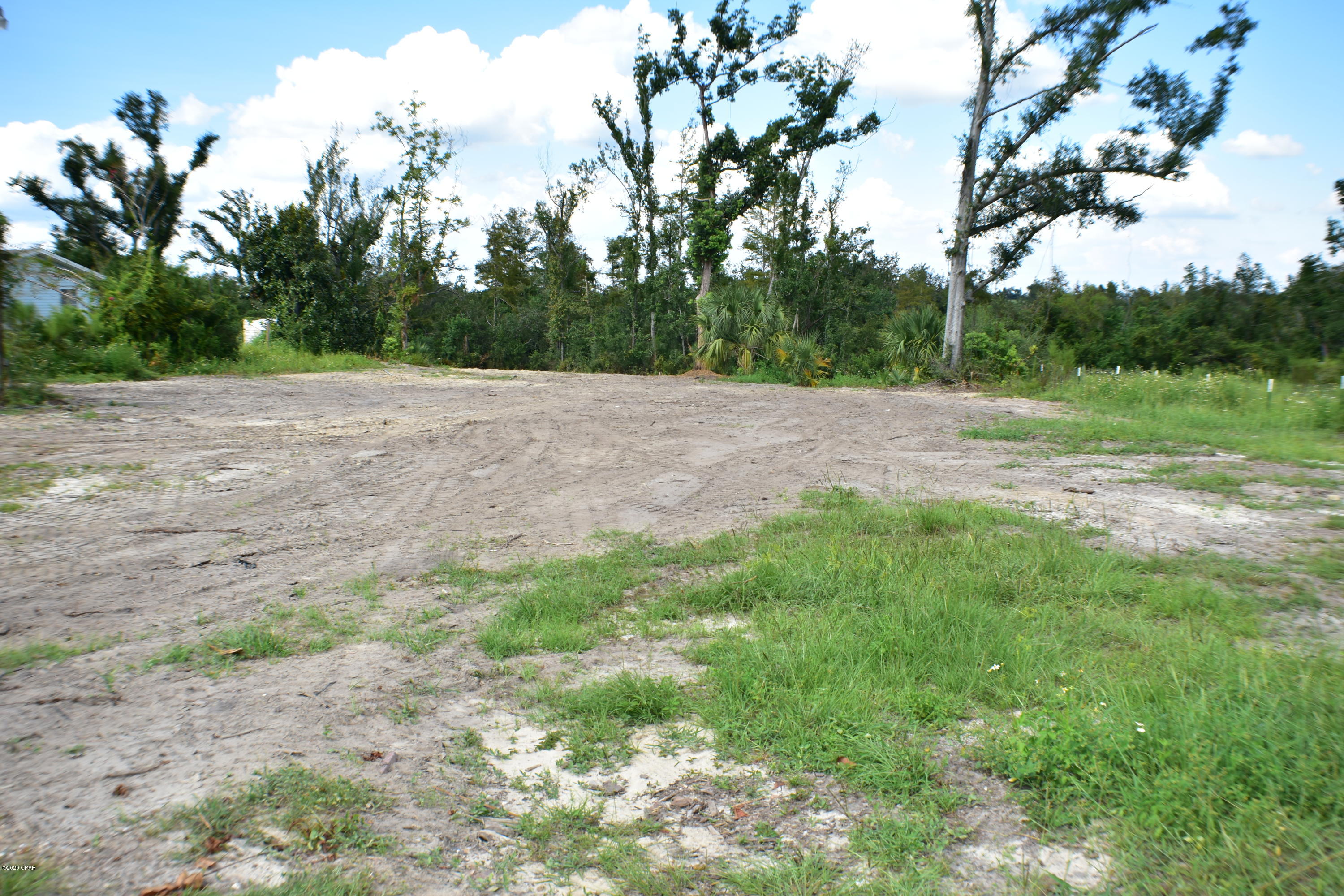 Kveamn_qcpxyvuytrsm5u1omislxrszfthiqx_lexuk