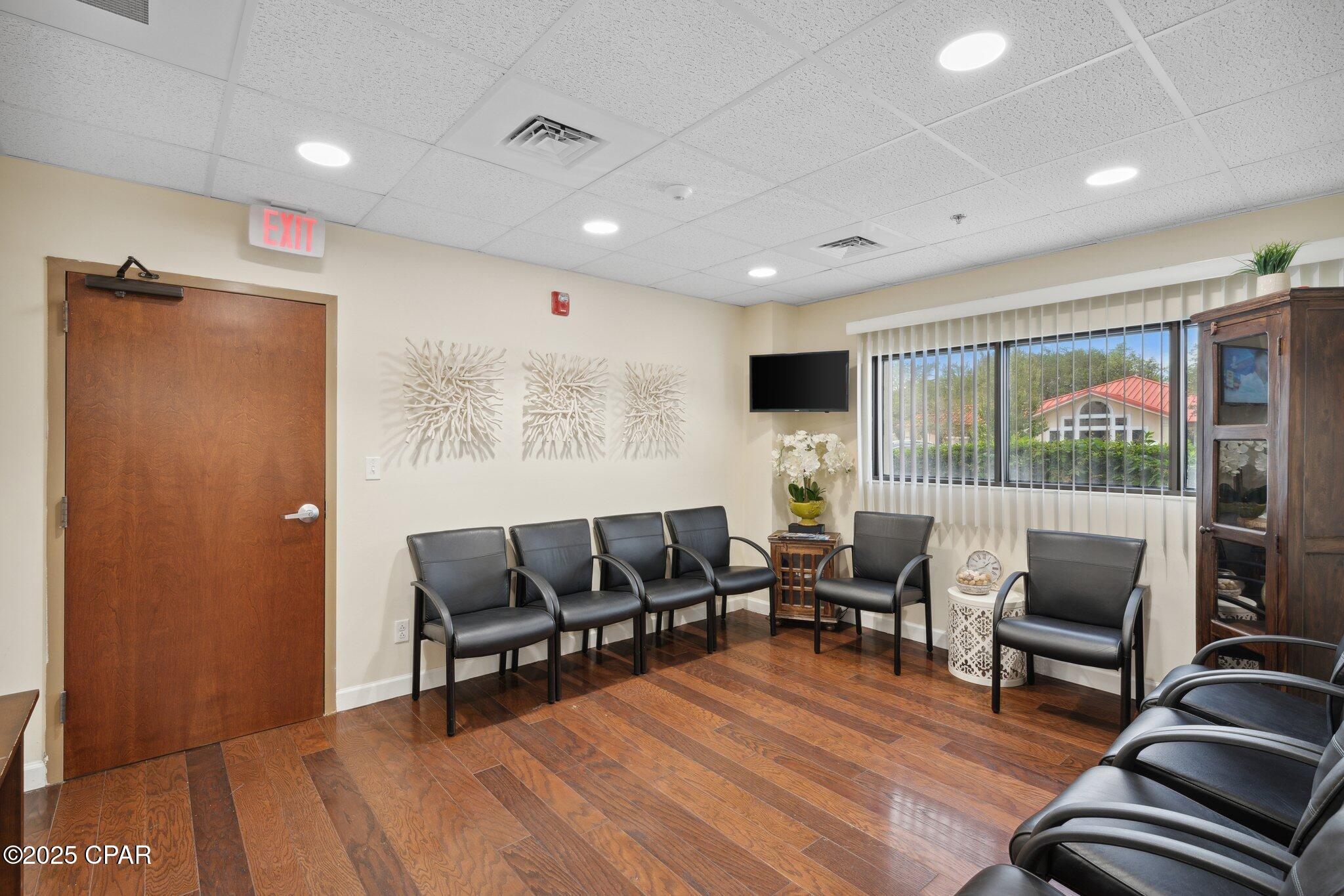 _y__jnrss5p26ii2dbrjrpgrnrje_m0rwvn8_1_jldm