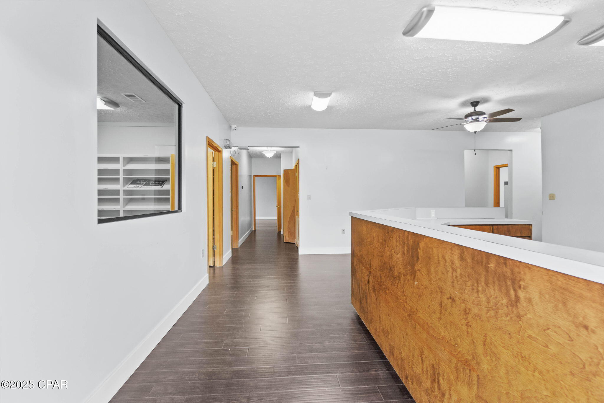 Image 11 For 2540 Lakeshore Drive