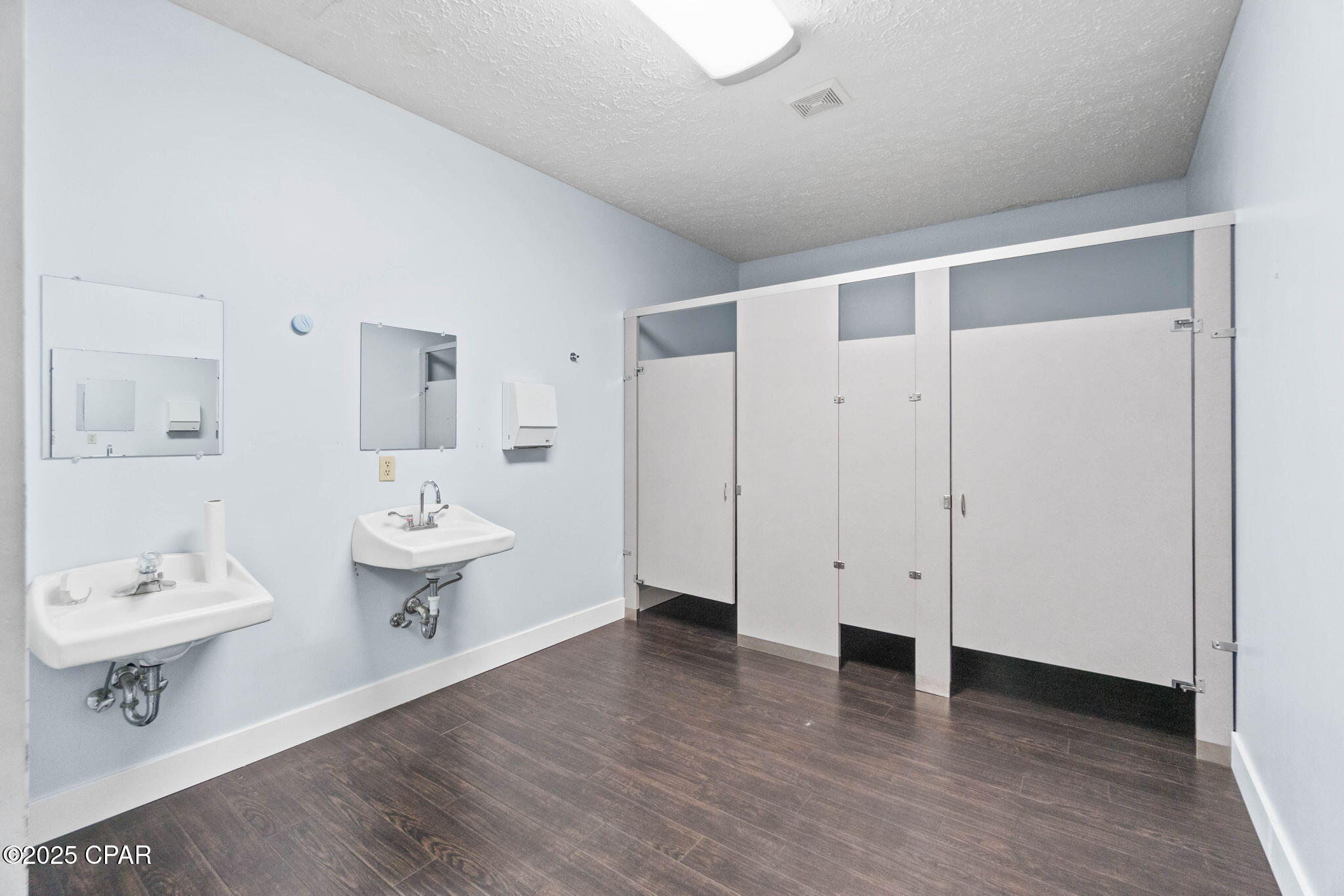 Hhtq96qefndided56pgm9gh3ik3lszfm1dyu0ghs3 S