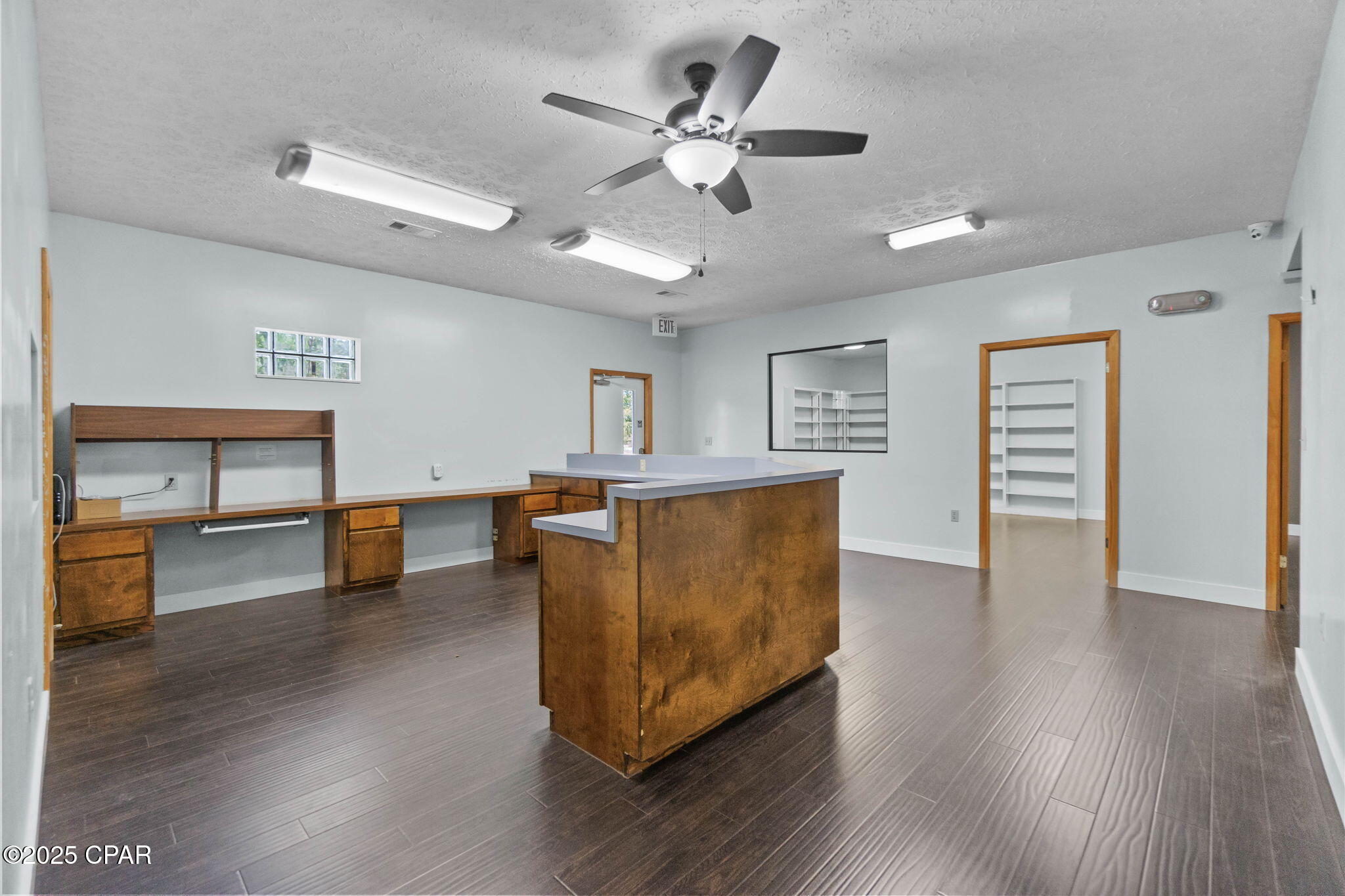 1oo69xn0bo3ew3ru2rl2nv87wu7yhfimzblwglaapbq