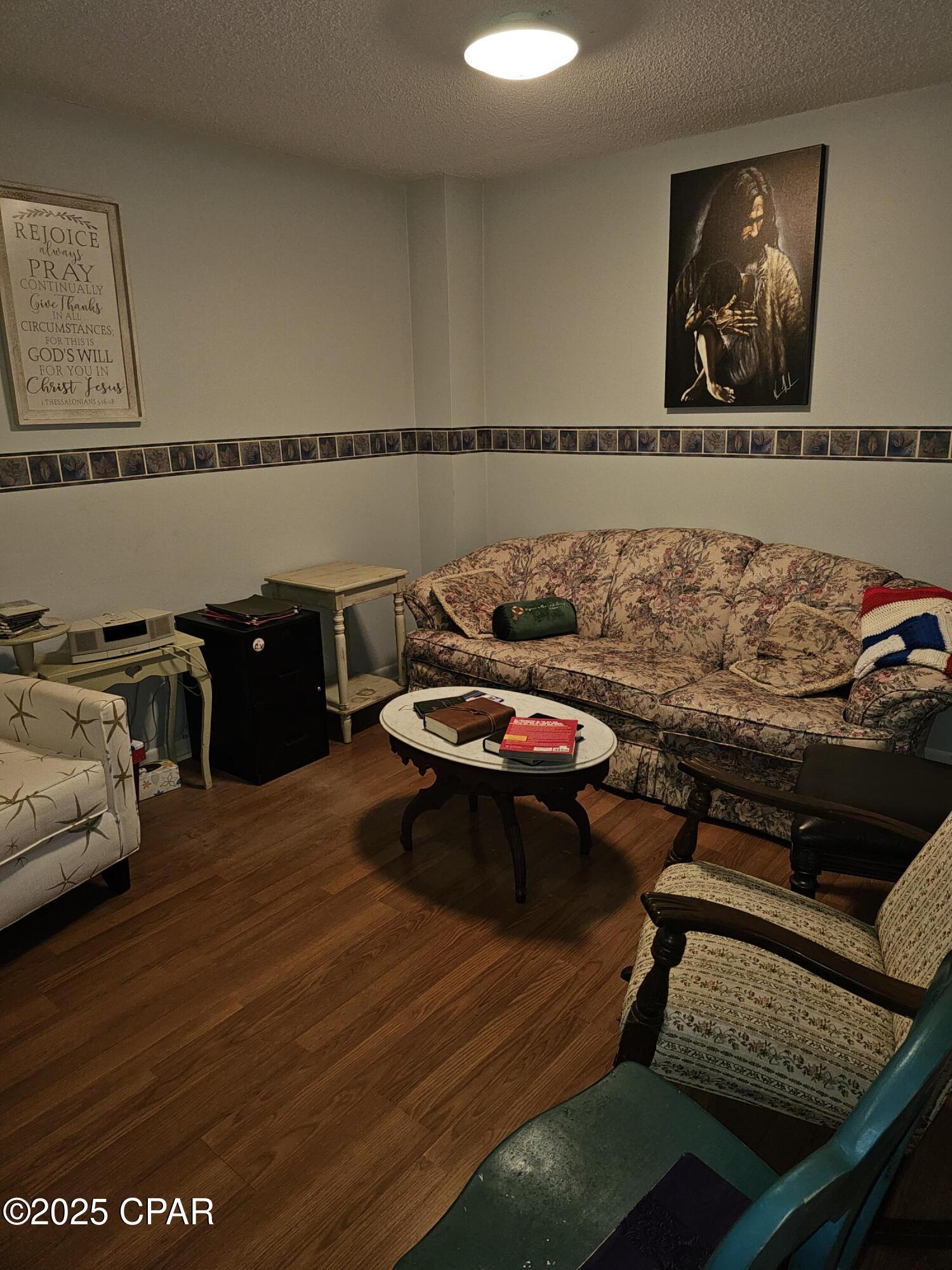 Cjnr47gsjonphxf9 Zffv Adyvnawvpteay1jr9hi68