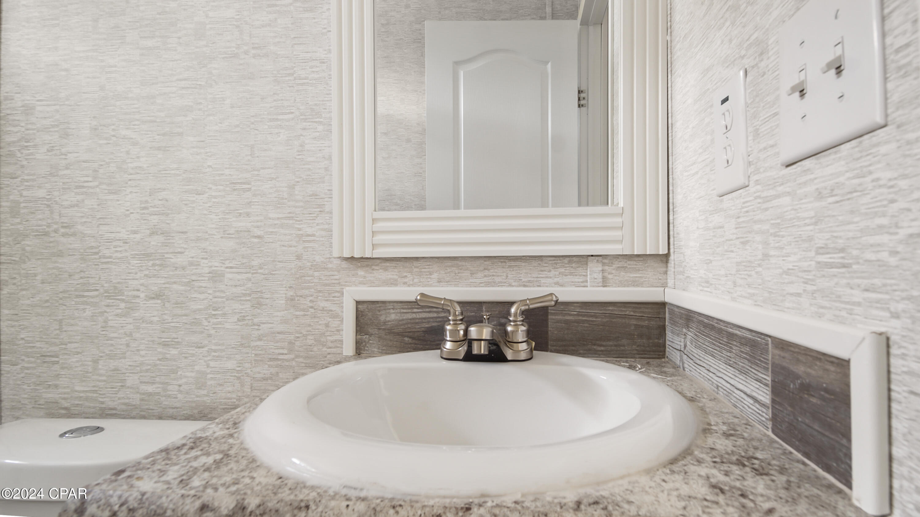 Aij_kjx8efon9mywzy11zuz3xbfecogcshvjrvx7ws4