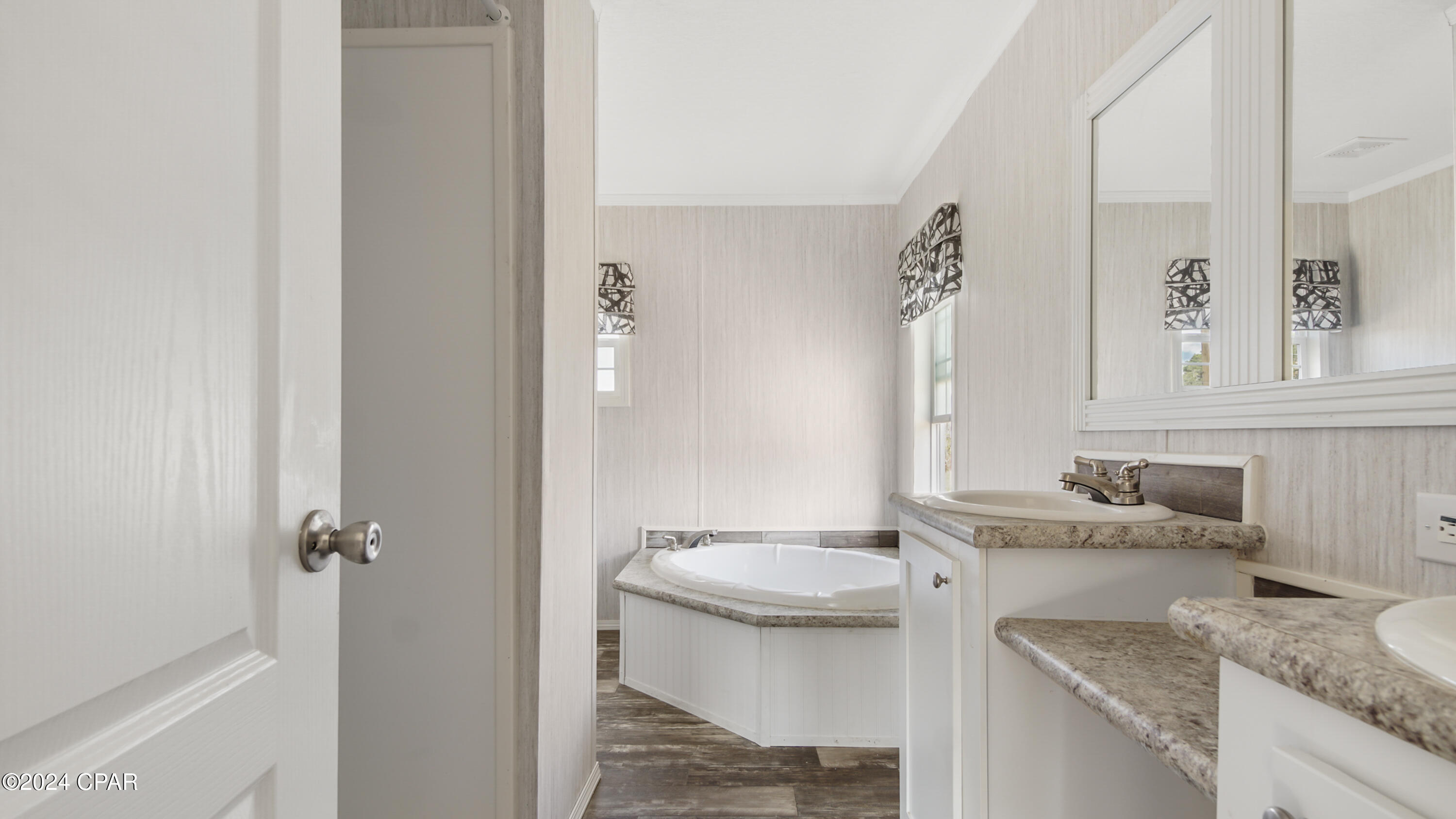 Mku Kzvcupplnowfgwrc82qdun8ysx8jayvhvkym8jk