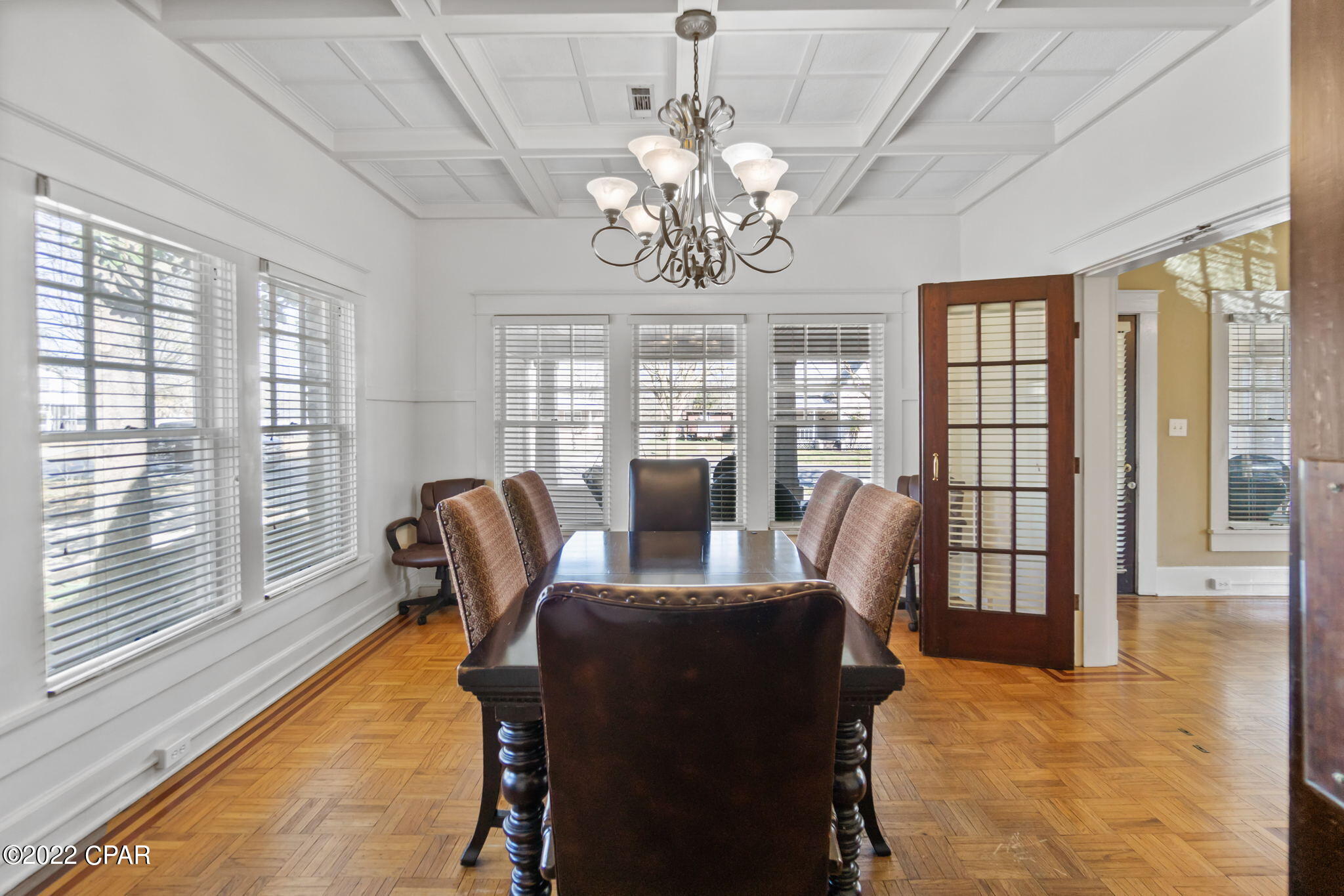 Eb6mauuro9giikleou8mmd Lysob Lnf2mf4i8dyuqe