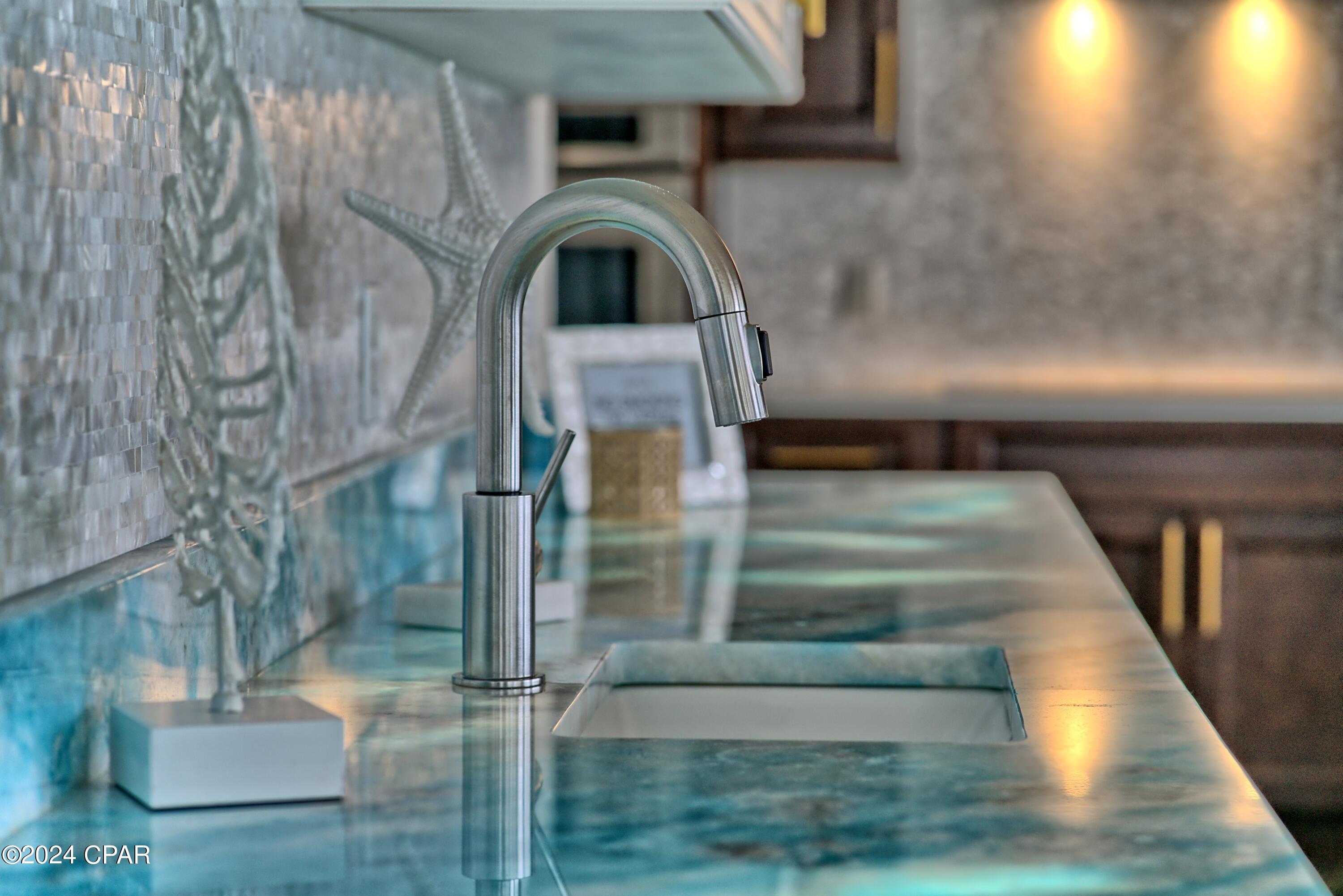 9dh2qjtfovlbqochyj2ylb9zzismnexlop8nvnmxl S