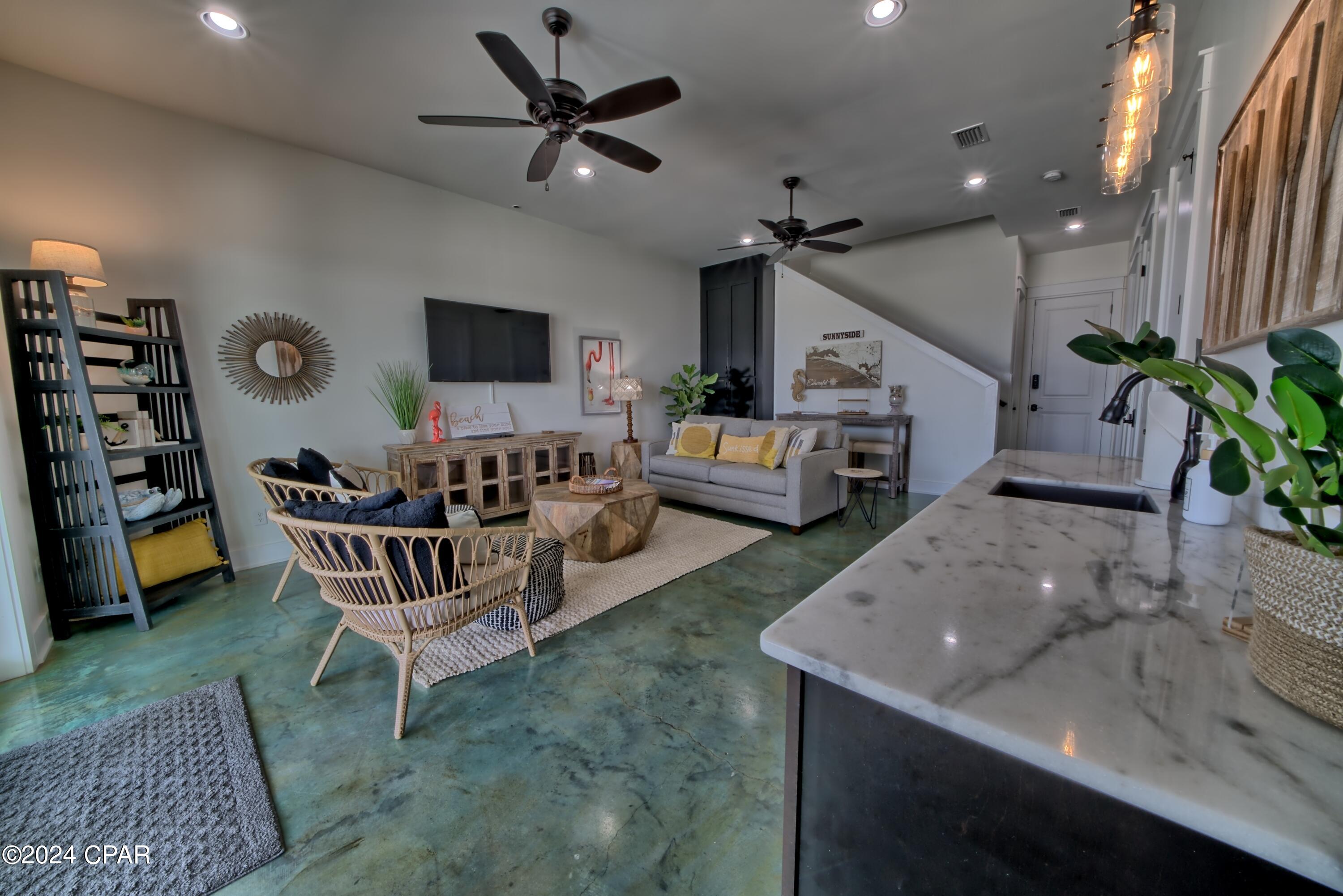 Xj_hit7u3ij_manw6jhos5a_sqaocqlilzyzk2lzctu