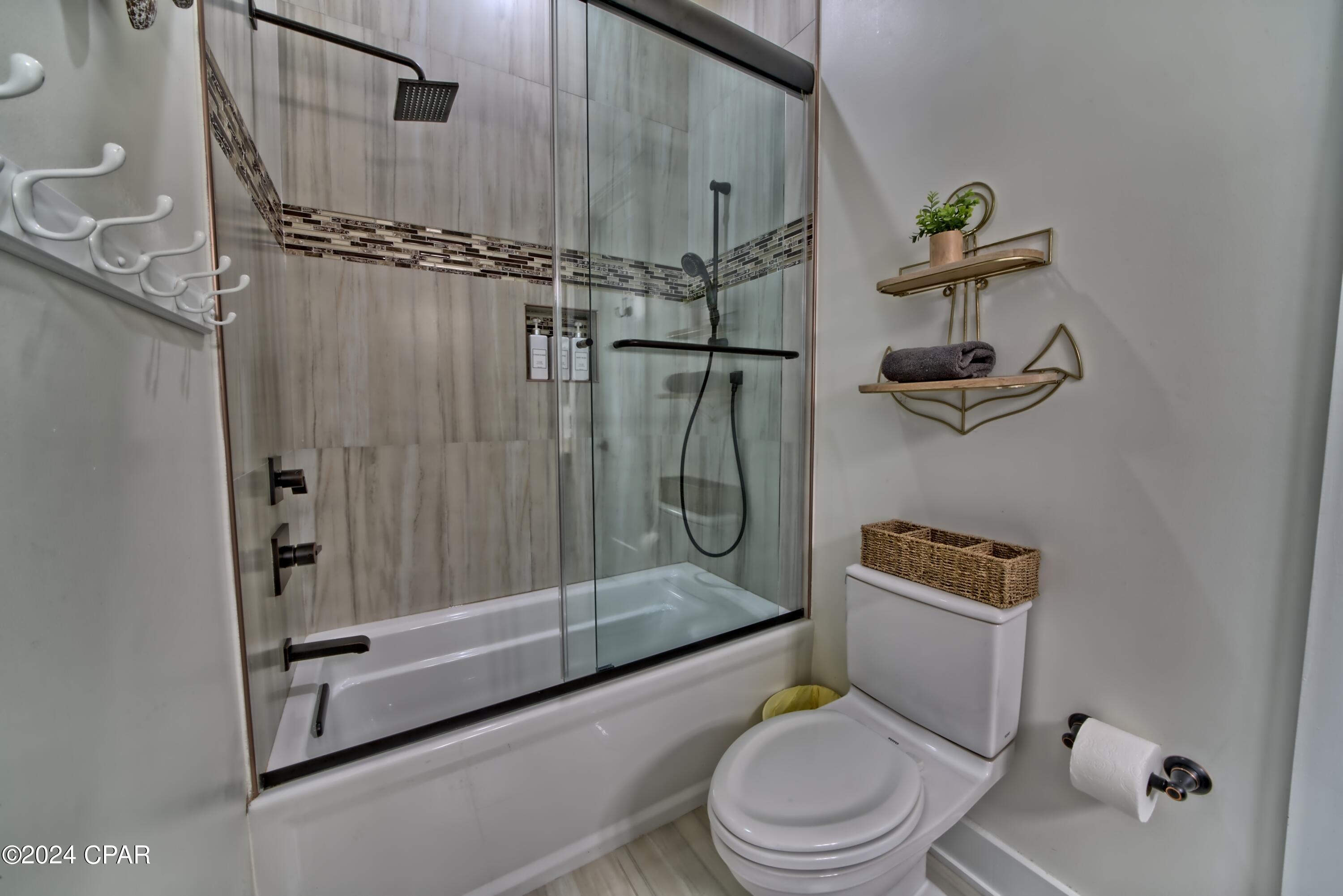 0q84lw34dgseryqr1n2gv75 1np8zhi8uh18cl45plc