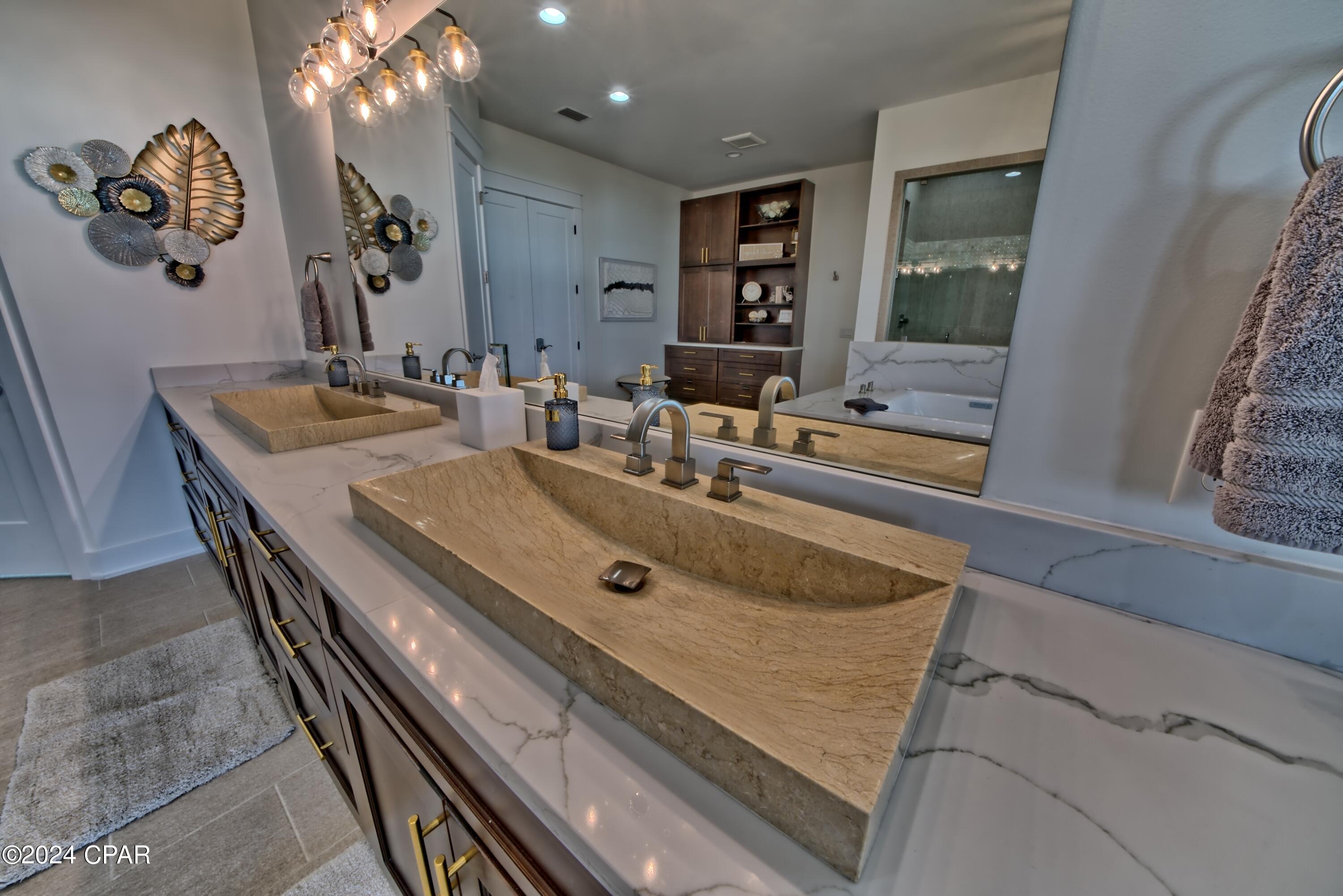 0e8_i4znriklfs8sg57bbqdohrzzbakvzy_q9csrvcs