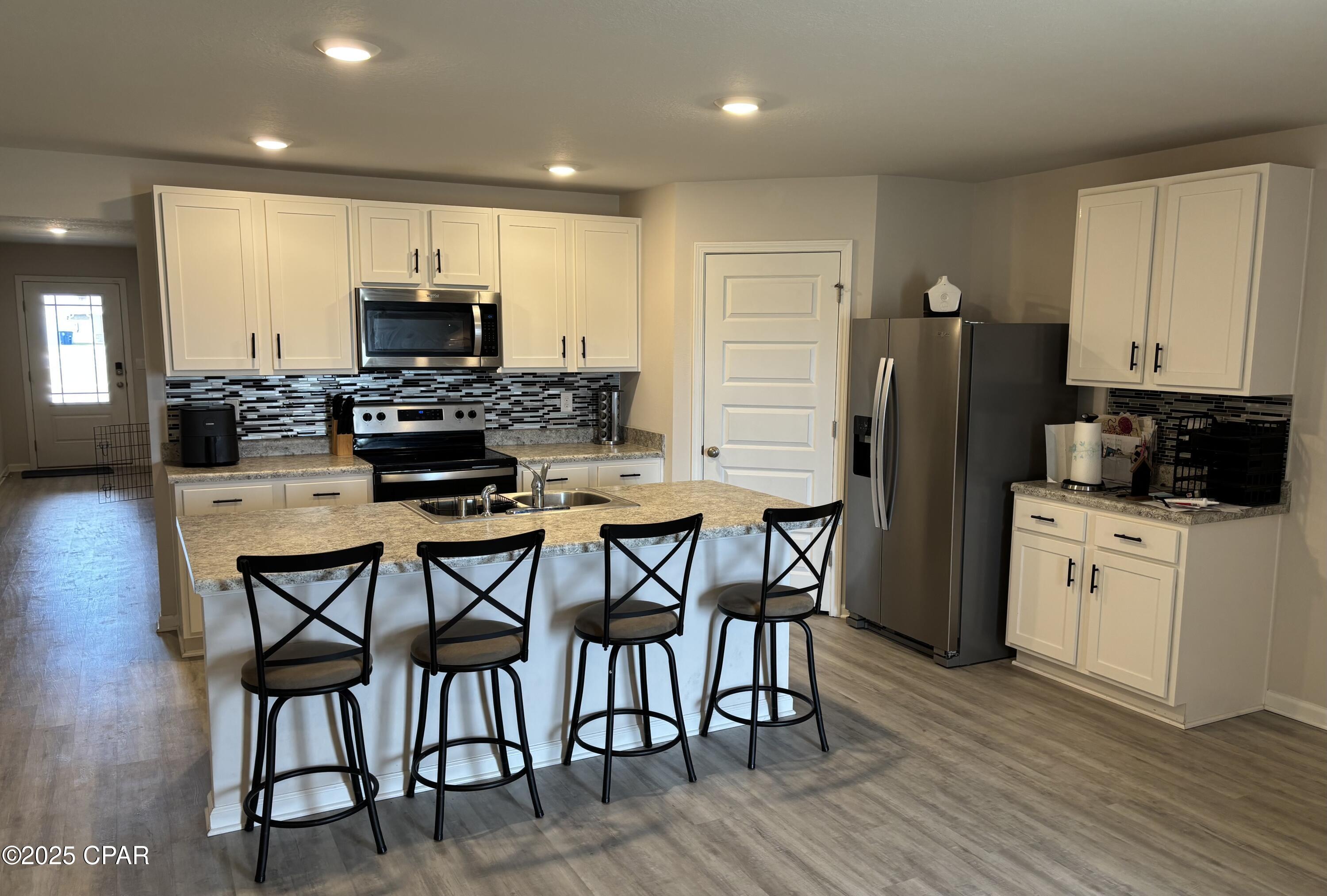 Cbfefro2m3ubn68ckgb1b9k9ivfkkwmro1bk4h2ob4s