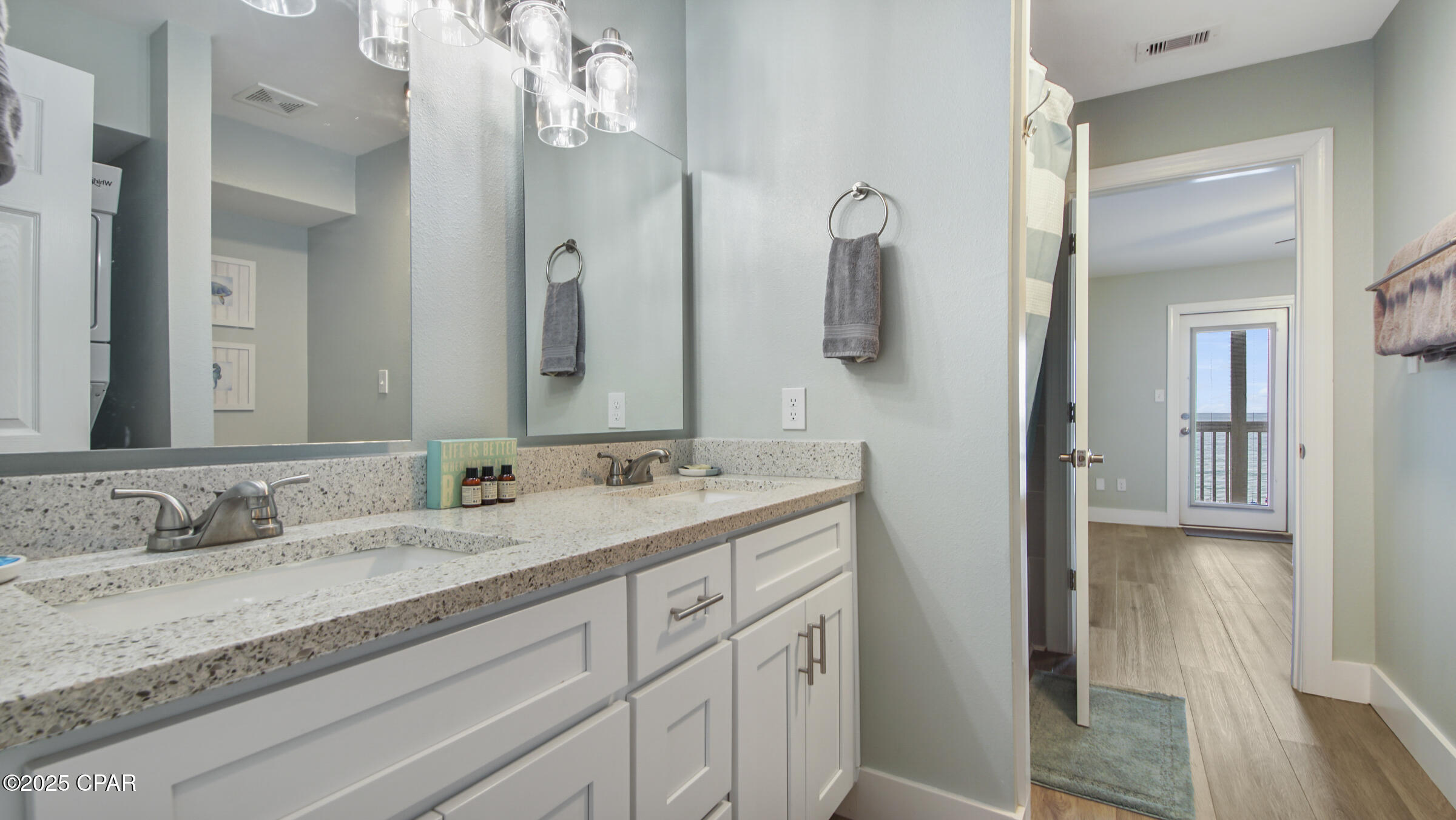 Bnn_9tzbi3c_sltlxms5yb__qgxeksicrq_4pvbfxyu