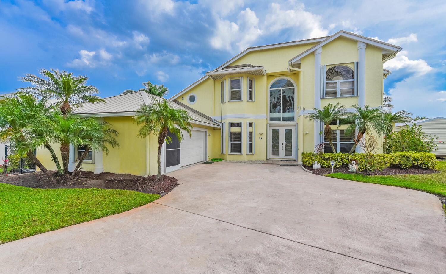 Homes for sale in Port St Lucie, FL | 710 Se Essex Dr, Port St Lucie, FL 34984 | MLS# R11114036