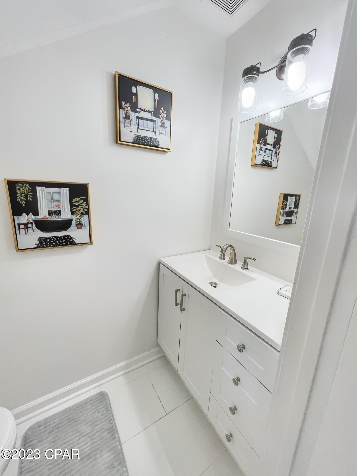 T  T4nsp7ww8awl3cwoh9hrqkeidrkmrt9y_5pvbz9o