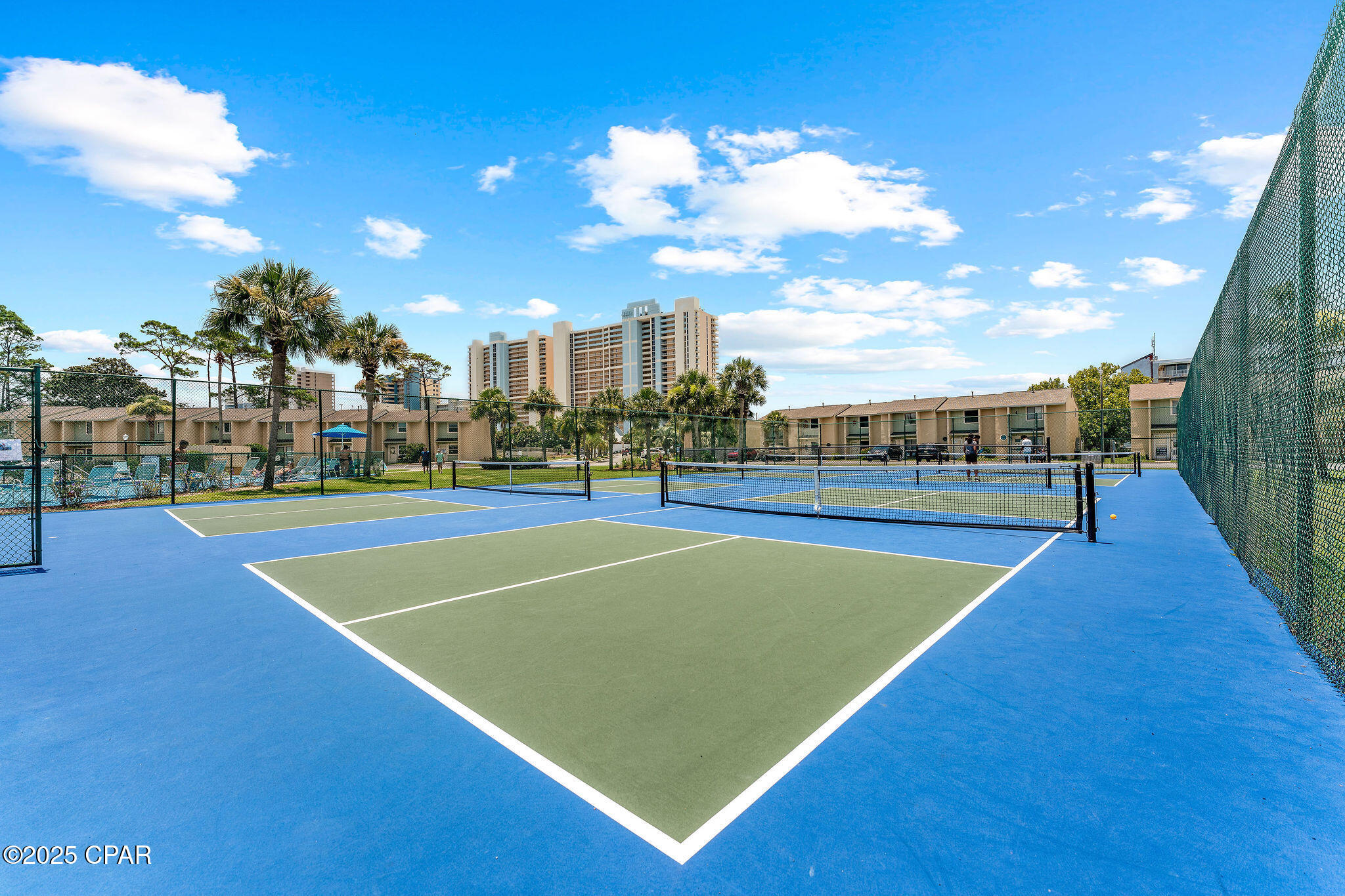 Gdk Ud1ooqzj1tuf4rj1hn06hbk7a4linorixvglu4q