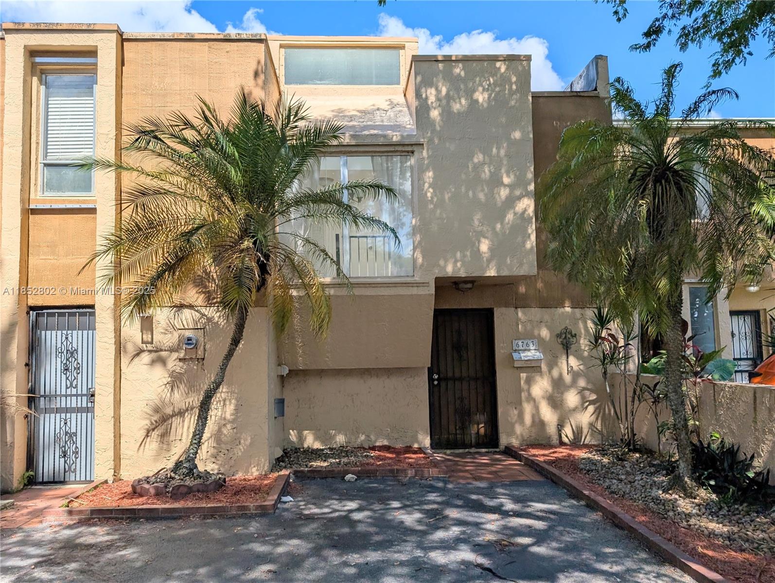 Property photo # 0