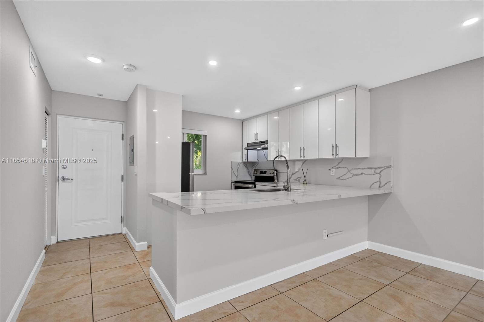 Property photo # 0