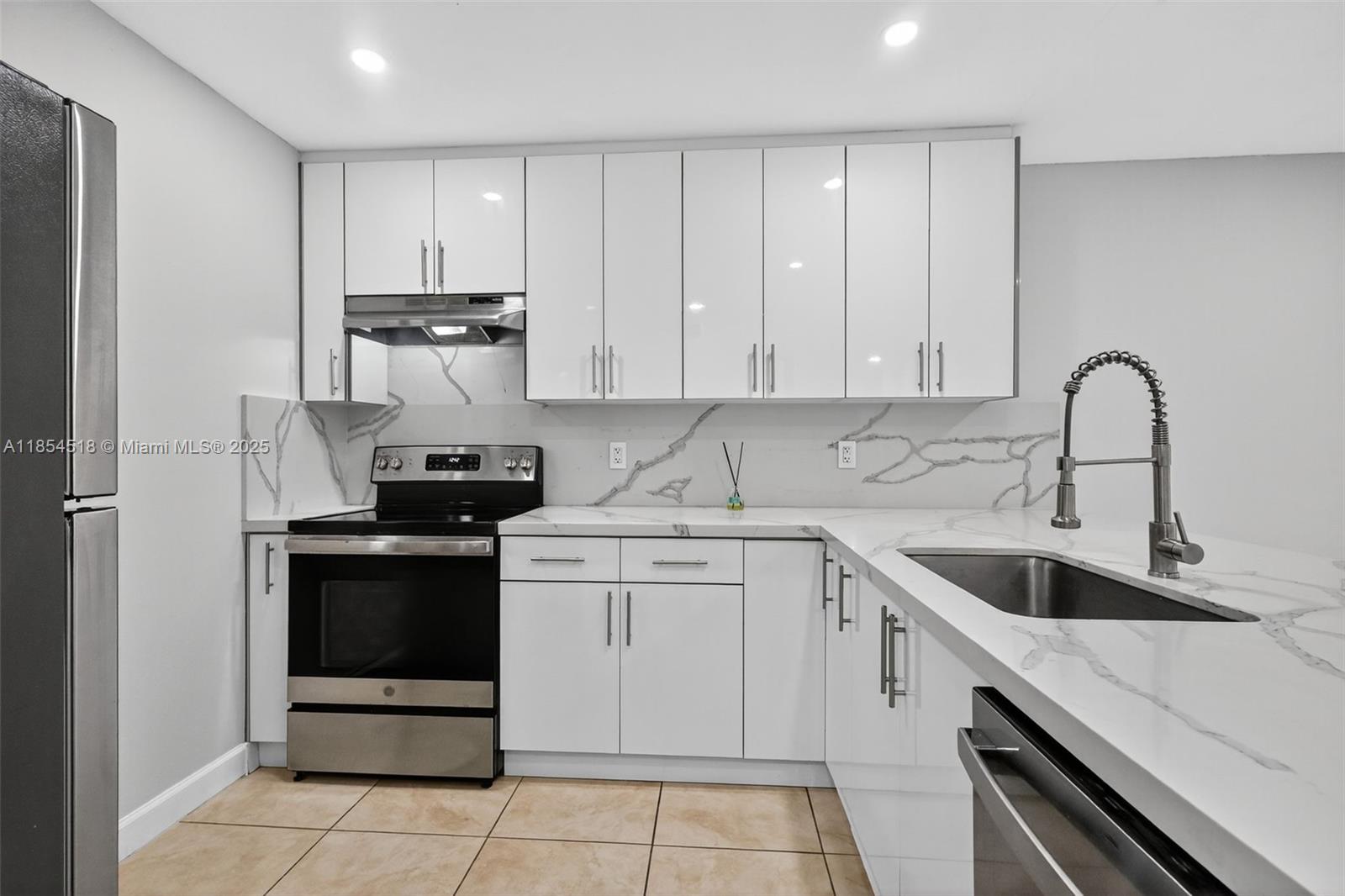 Property photo # 6