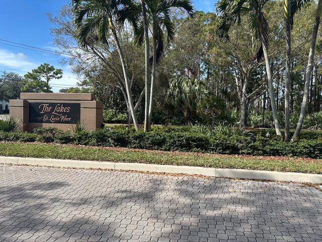 Homes for sale in Port St Lucie, FL | 123 Nw Bentley Circle, Port St Lucie, FL 34986 | MLS# R11114048