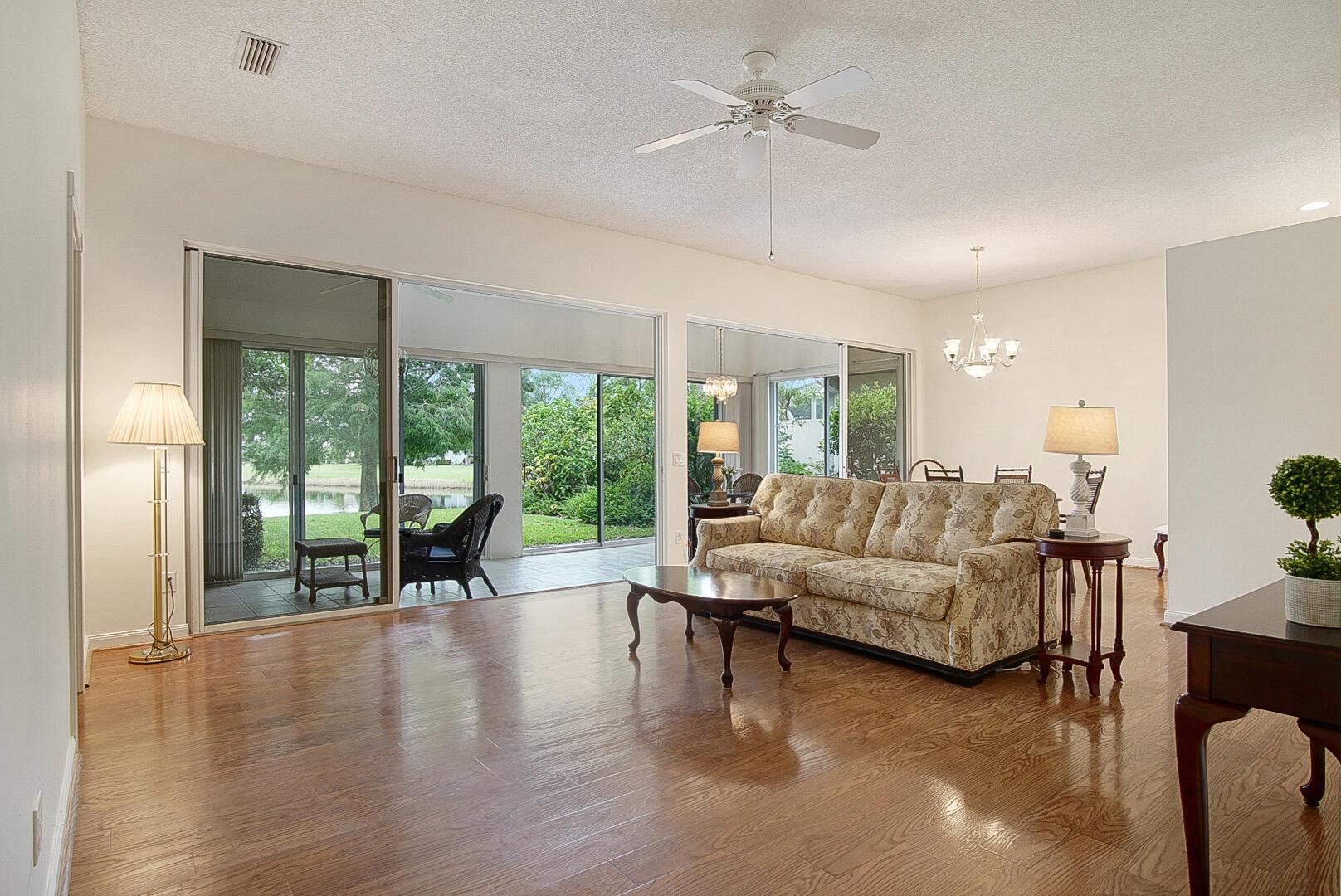 Homes for sale in Port St. Lucie, FL | 123 Nw Bentley Circle, Port St. Lucie, FL 34986 | MLS# R11114048