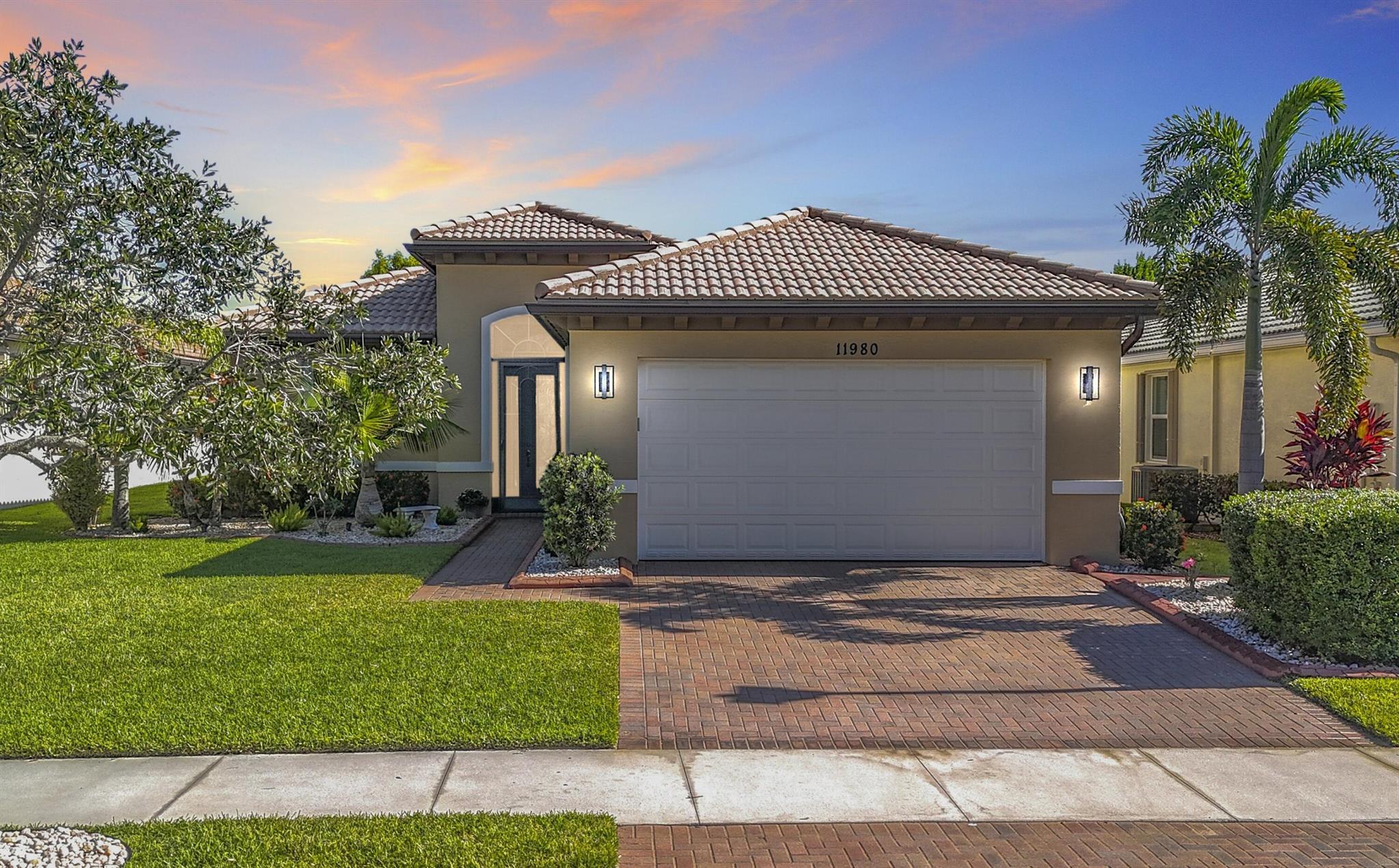 Homes for sale in Port St. Lucie, FL | 11980 Sw Crestwood Circle, Port St. Lucie, FL 34987 | MLS# R11114046