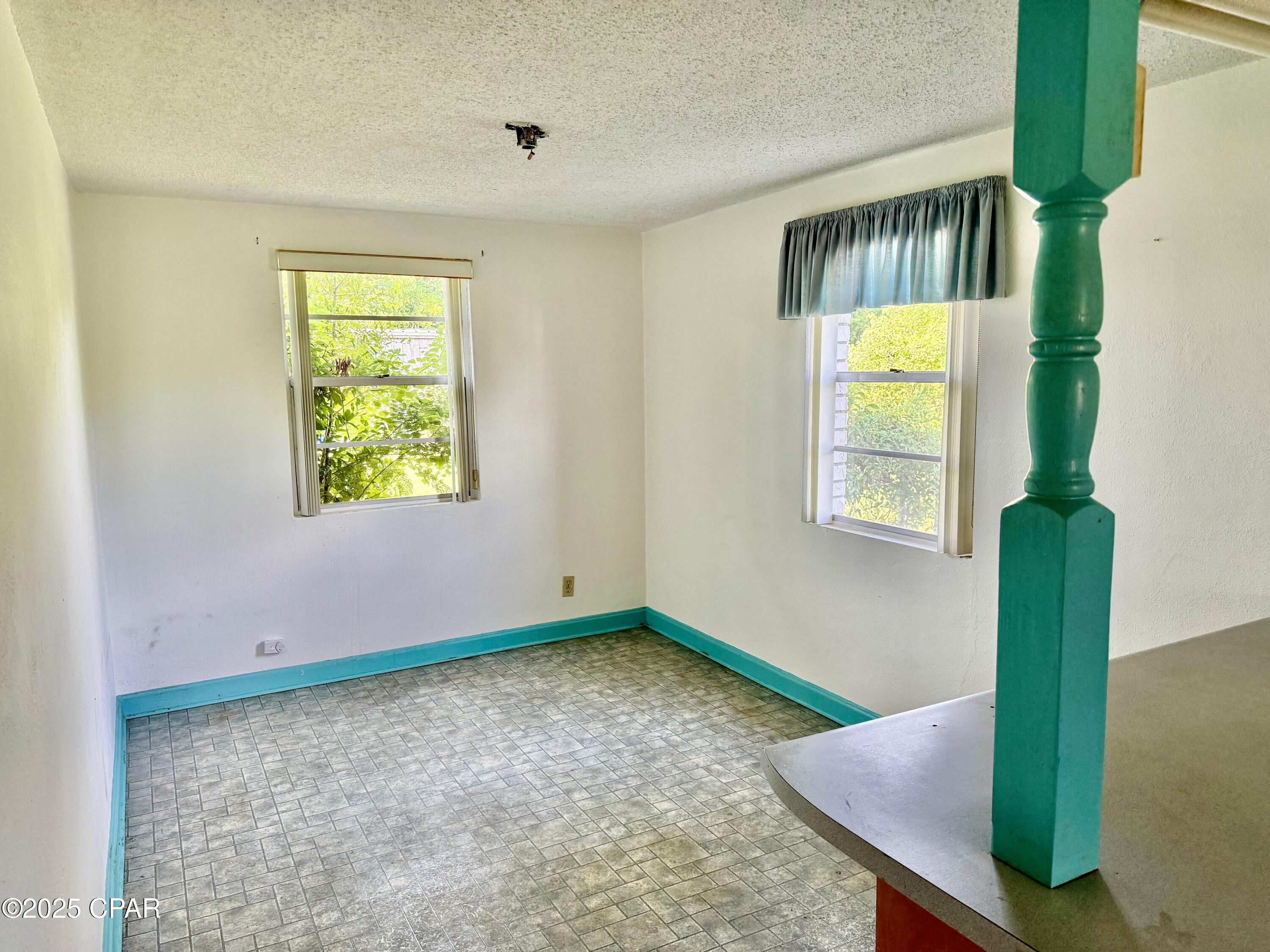 Image 12 For 4908 Meadow Street