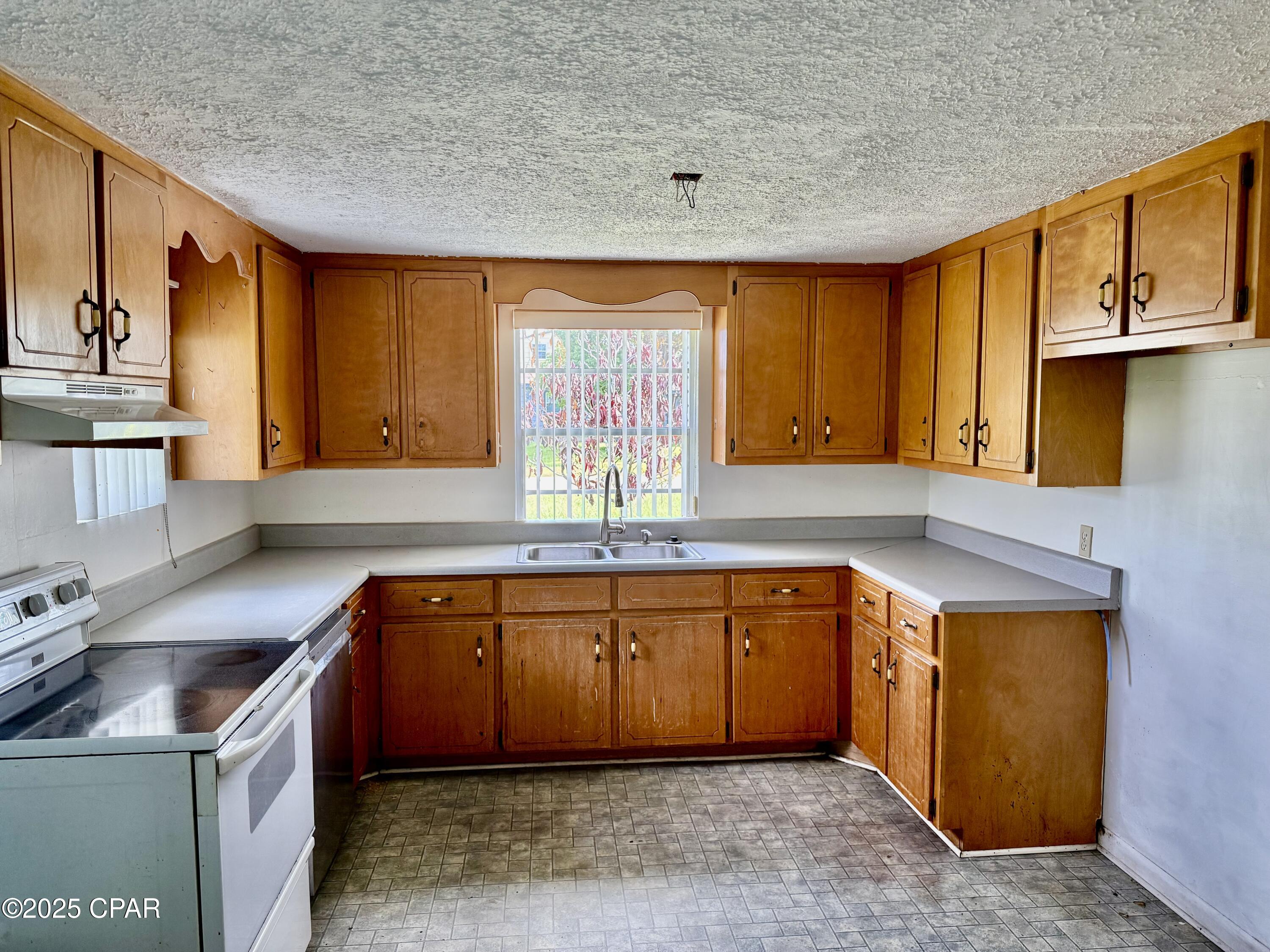 Image 9 For 4908 Meadow Street