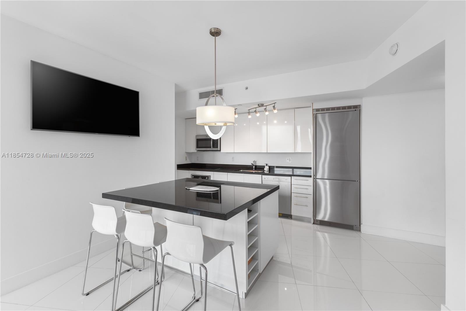 Property photo # 6