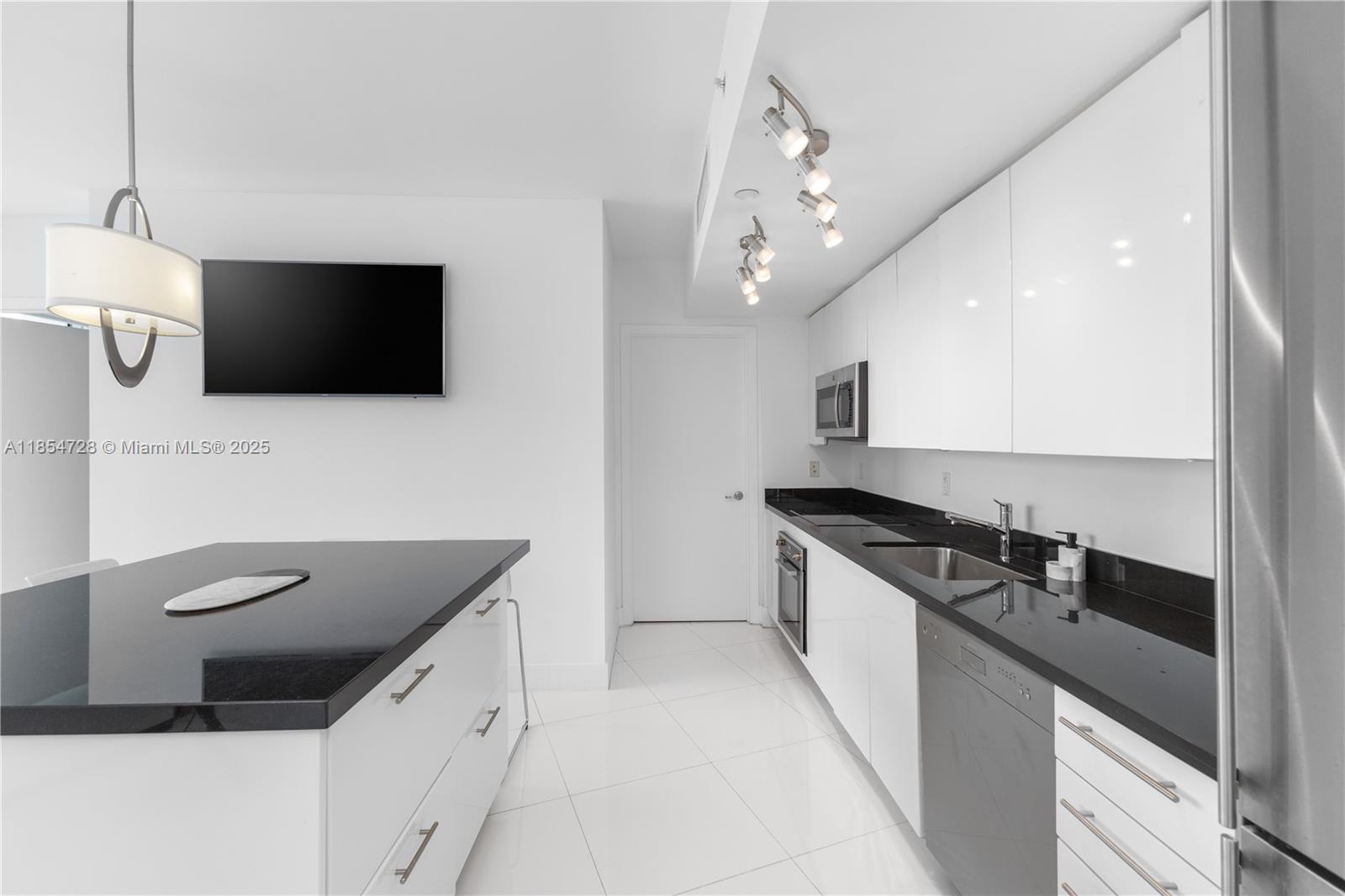 Property photo # 2