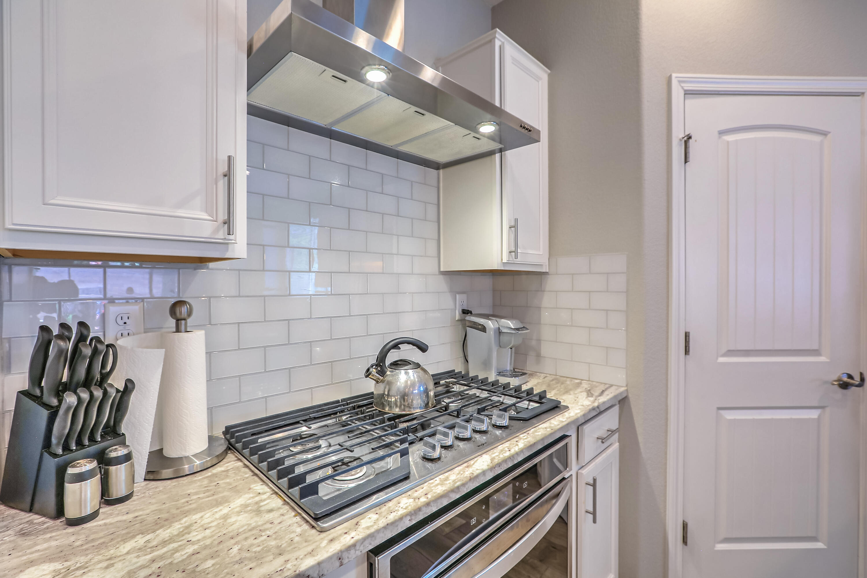 1709 TENT ROCKS Drive NW 