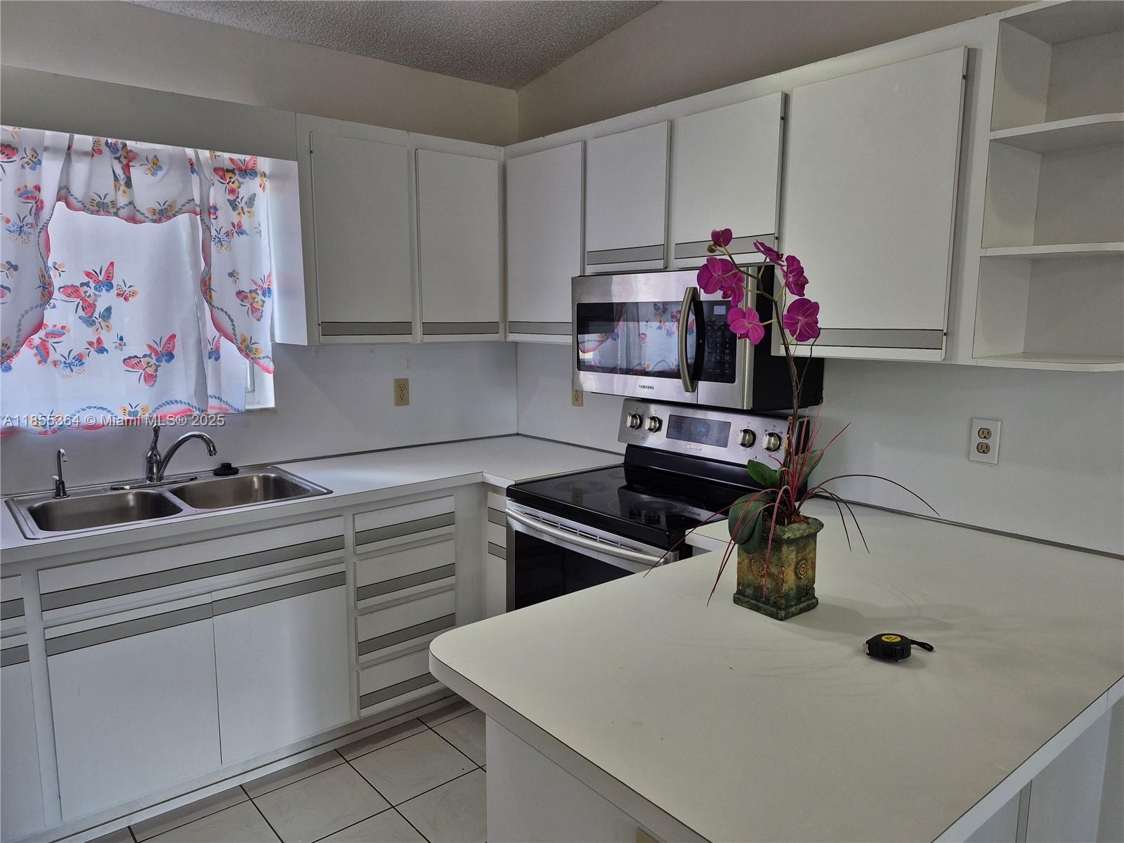 Property photo # 7